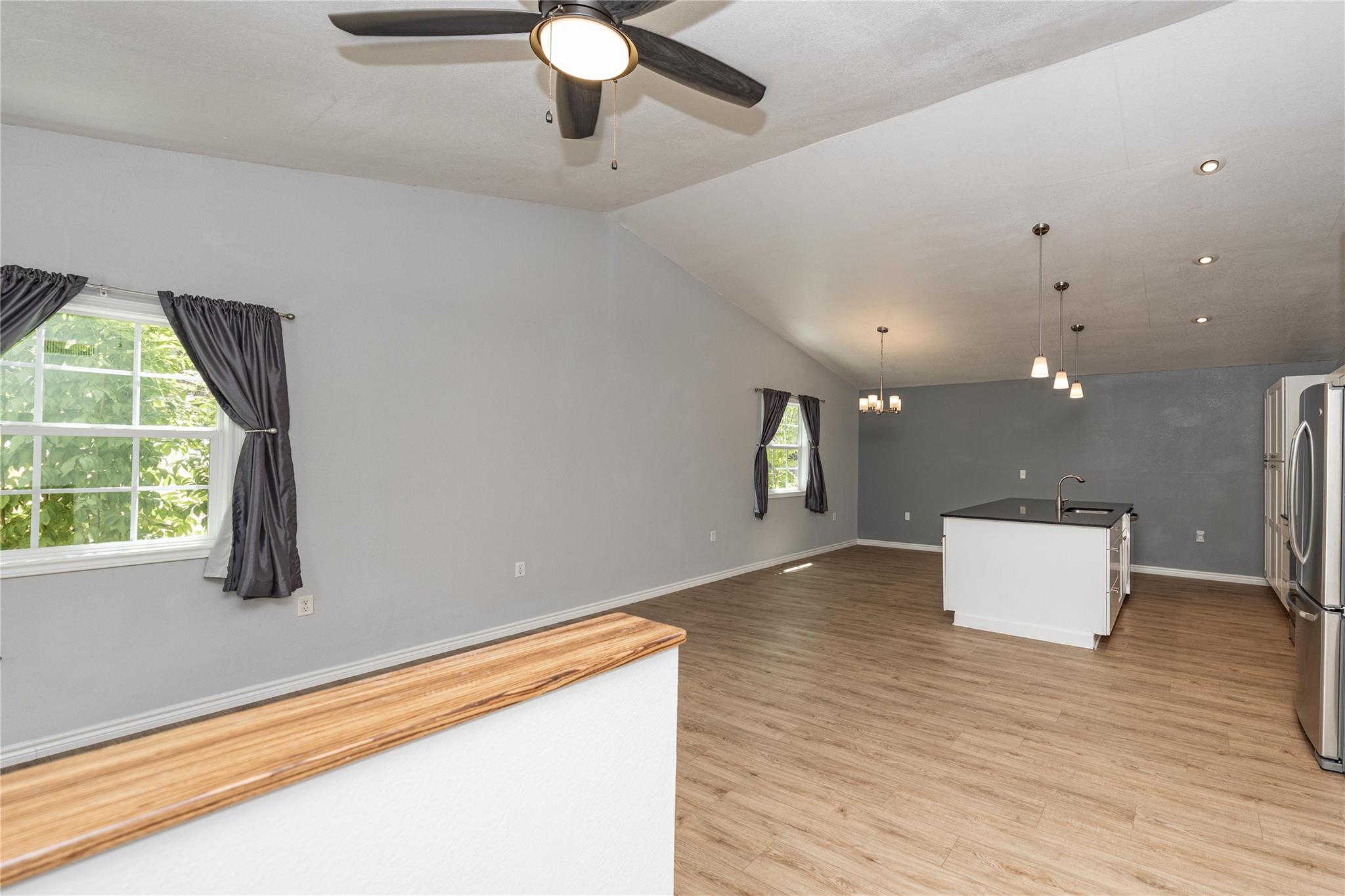400 Unit A Oak Knob Dr #a Property Photo 6