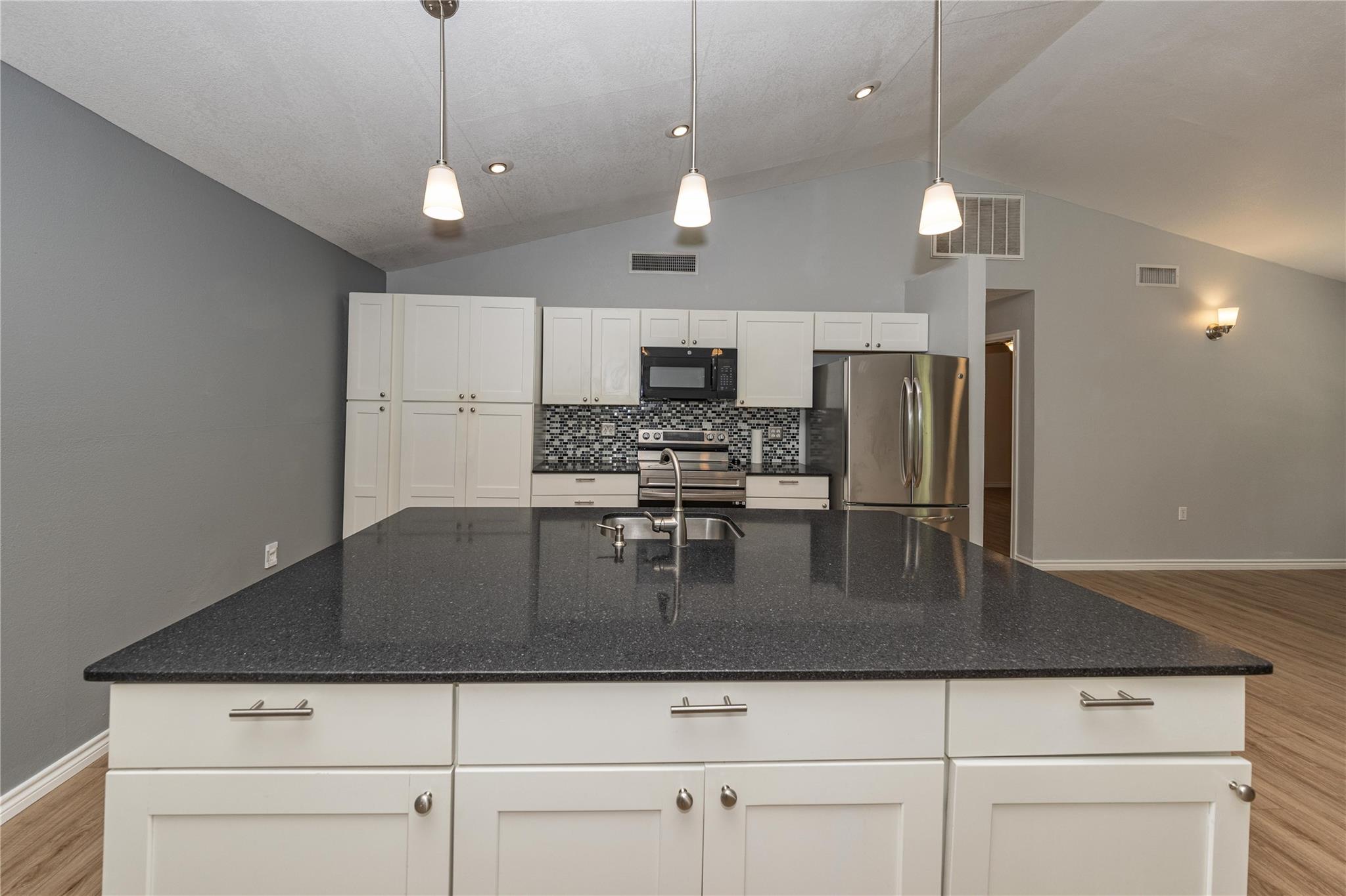 400 Unit A Oak Knob Dr #a Property Photo 8
