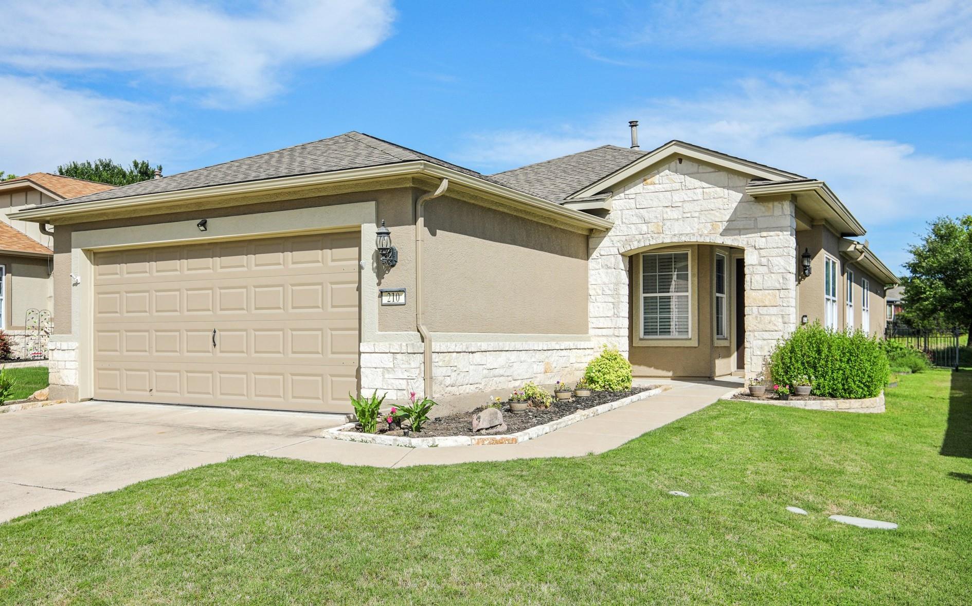 210 Salt Creek Ln Property Photo 1