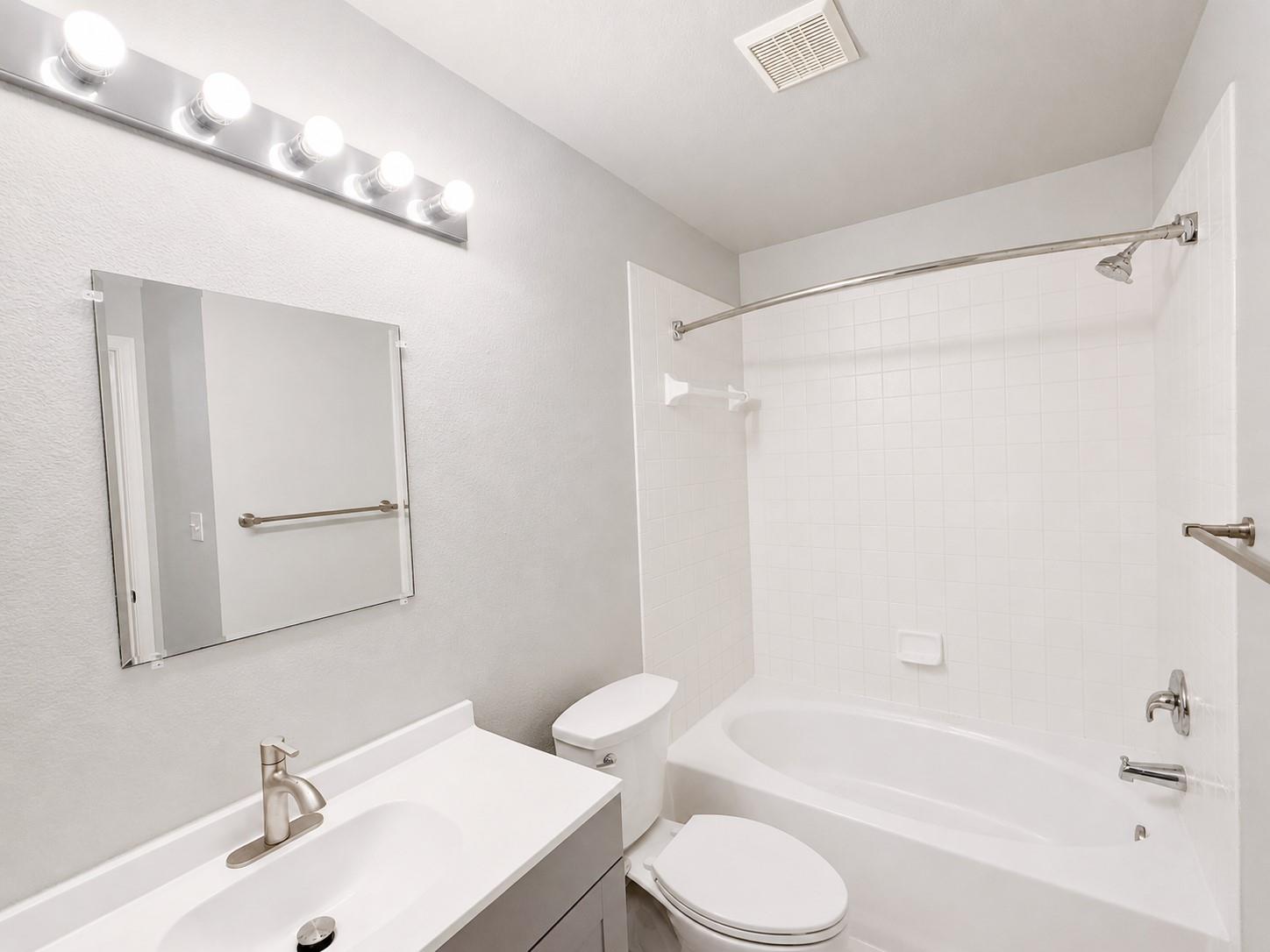 1581 Parkfield Cir Property Photo 10
