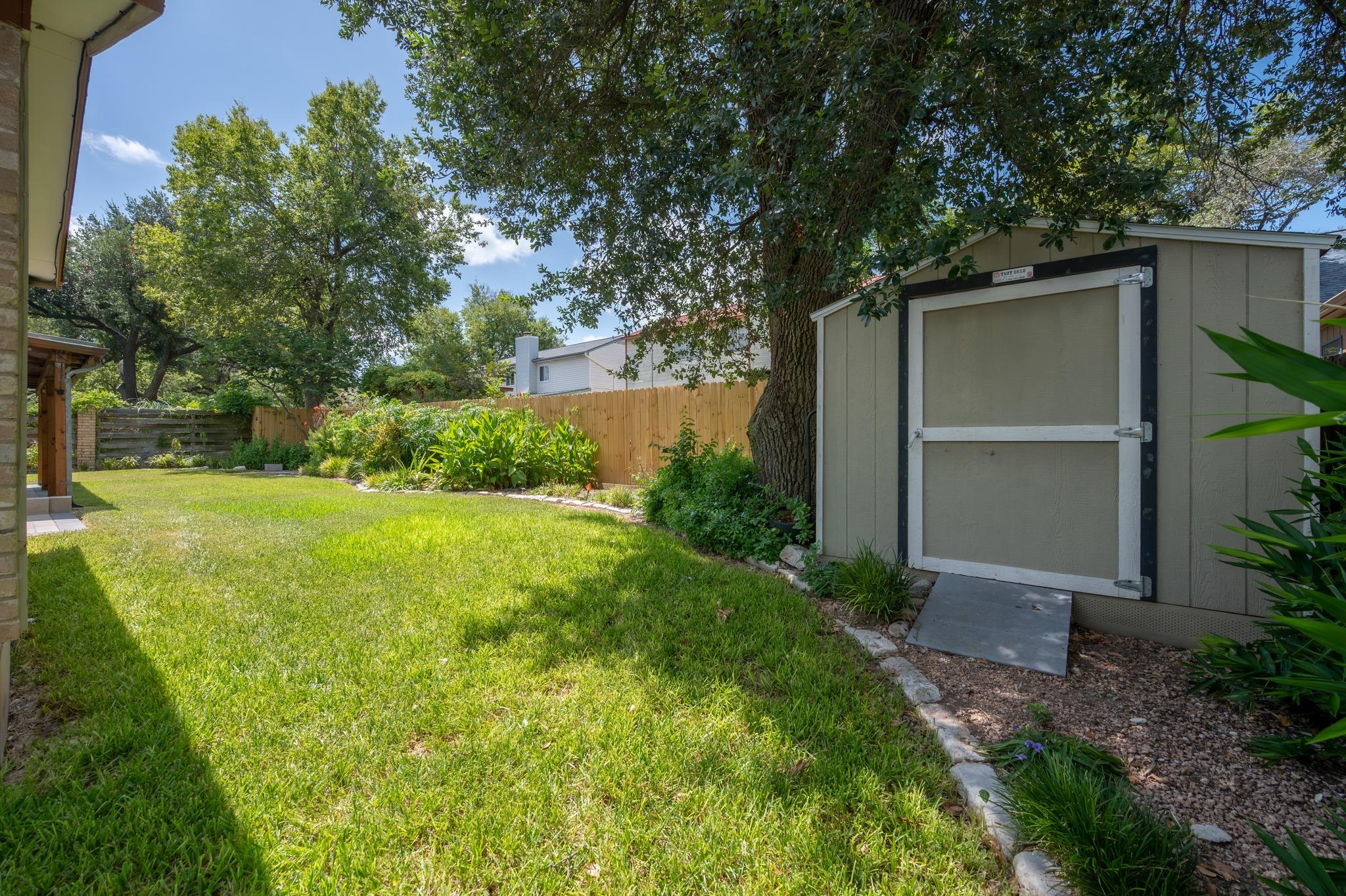 11826 Carshalton Dr Property Photo 25