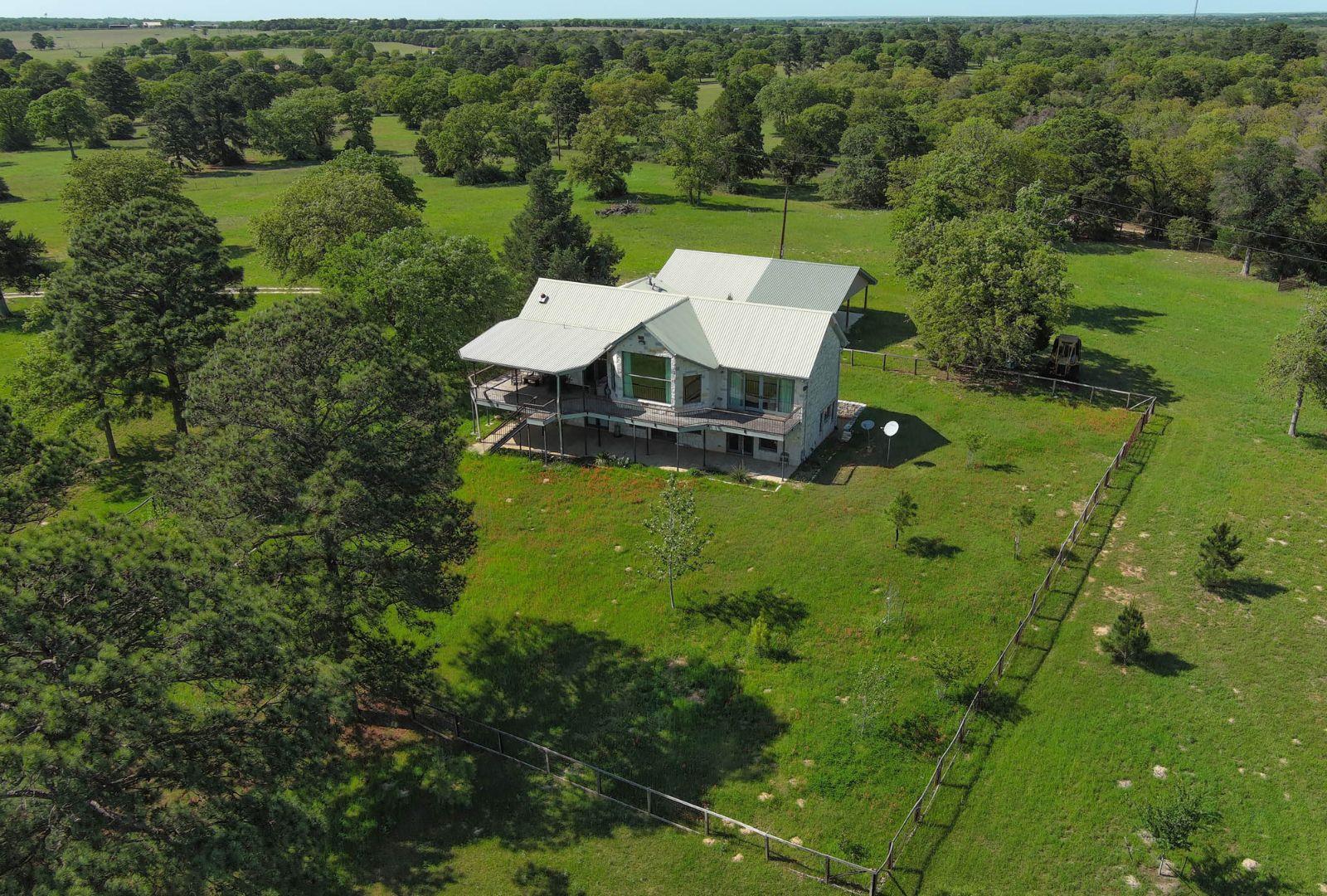 490 John Craft Rd Property Photo 1