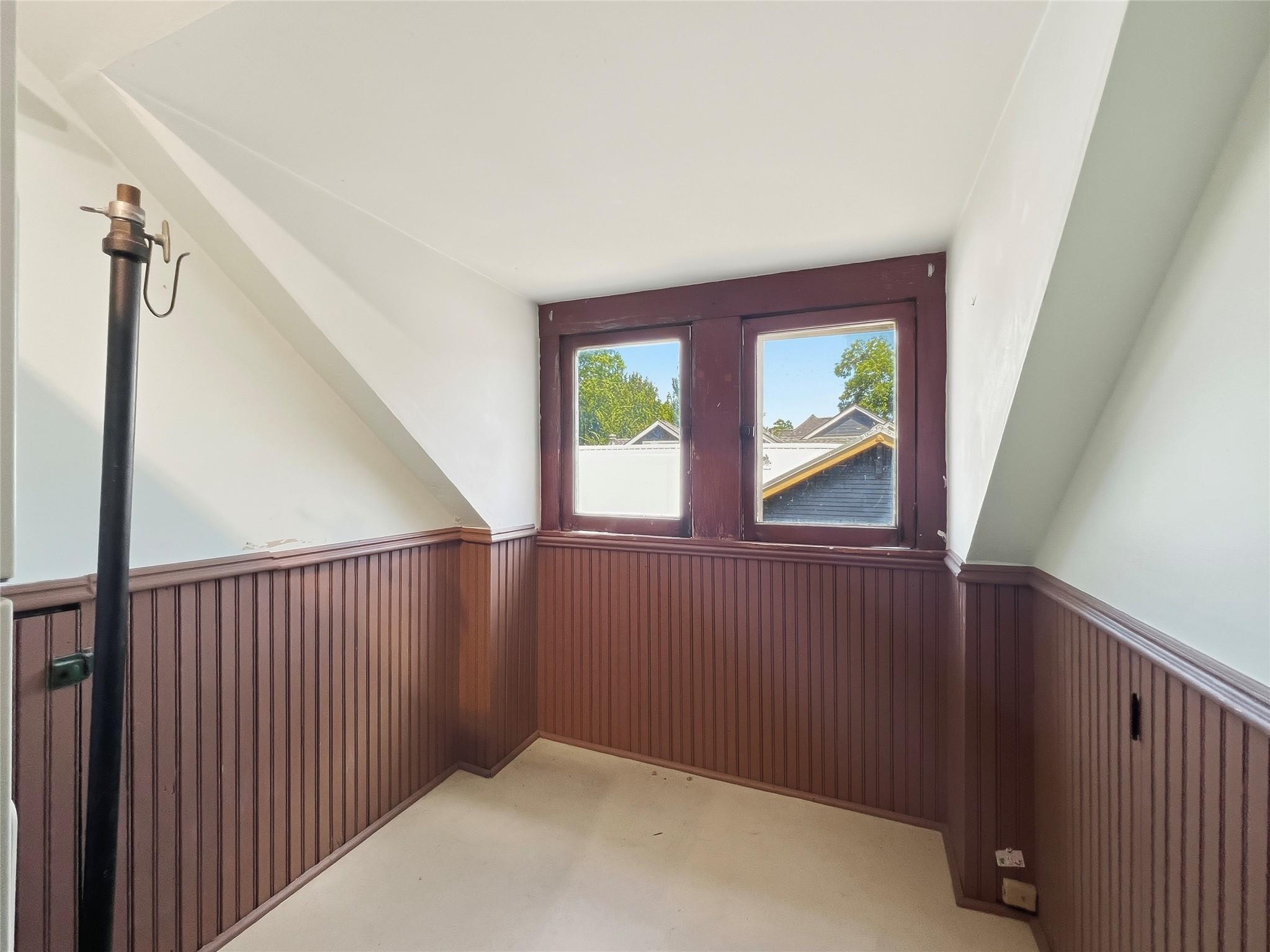 1010 Willow St #b Property Photo 3