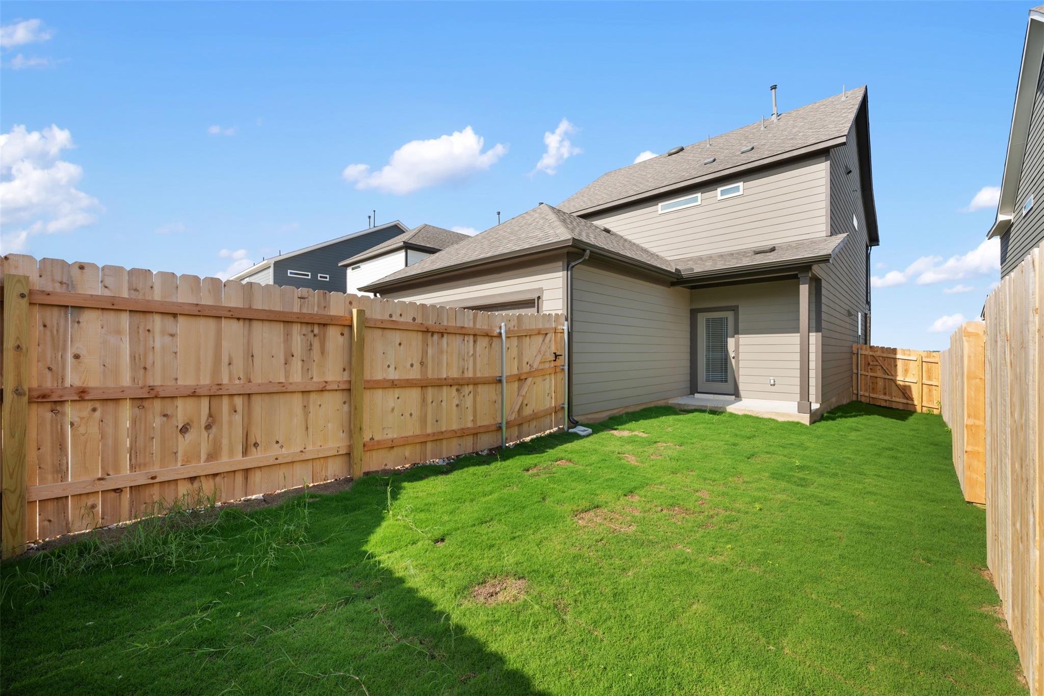 421 Carr Dr Property Photo 33