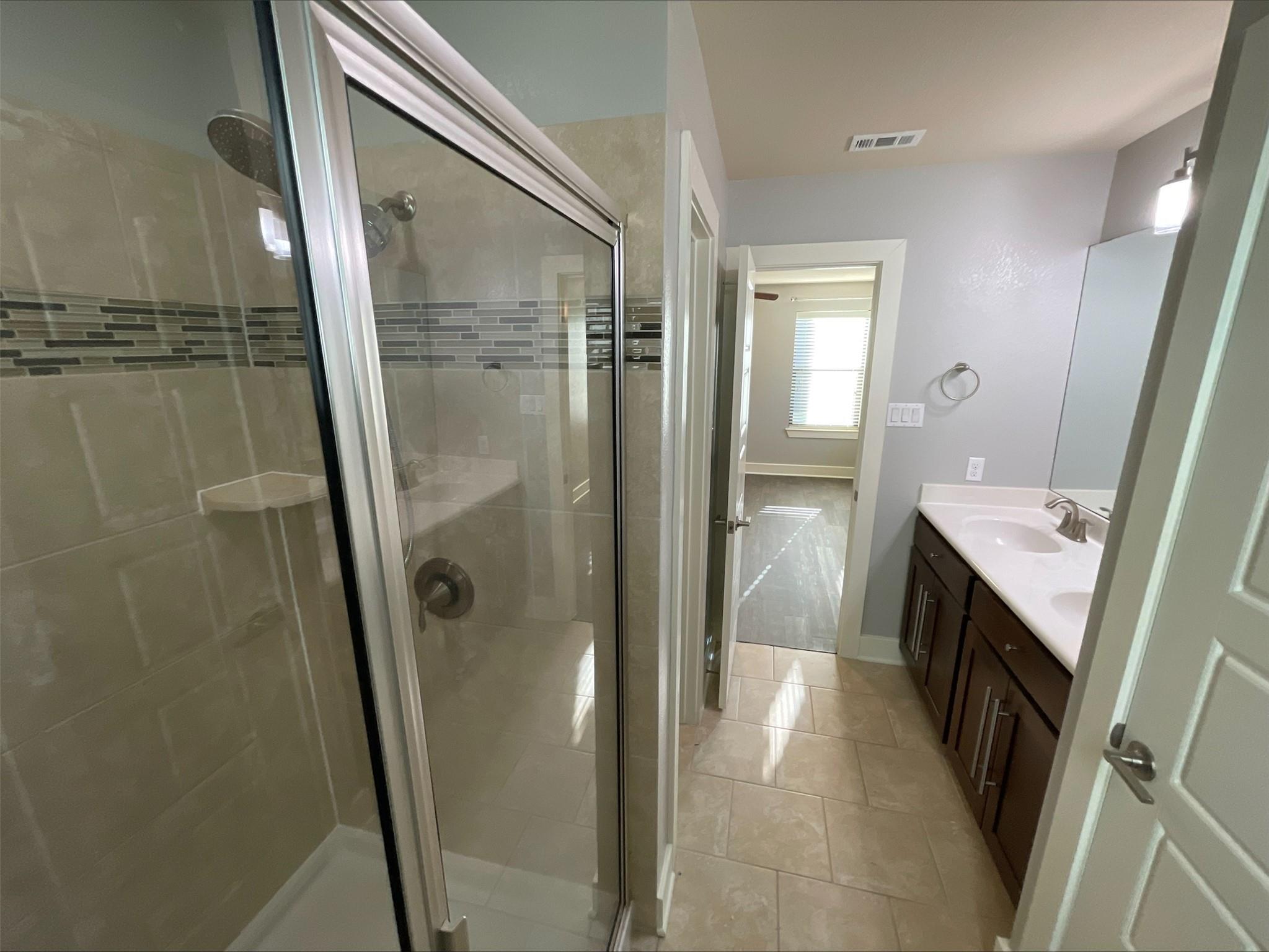 3853660 Property Photo 10