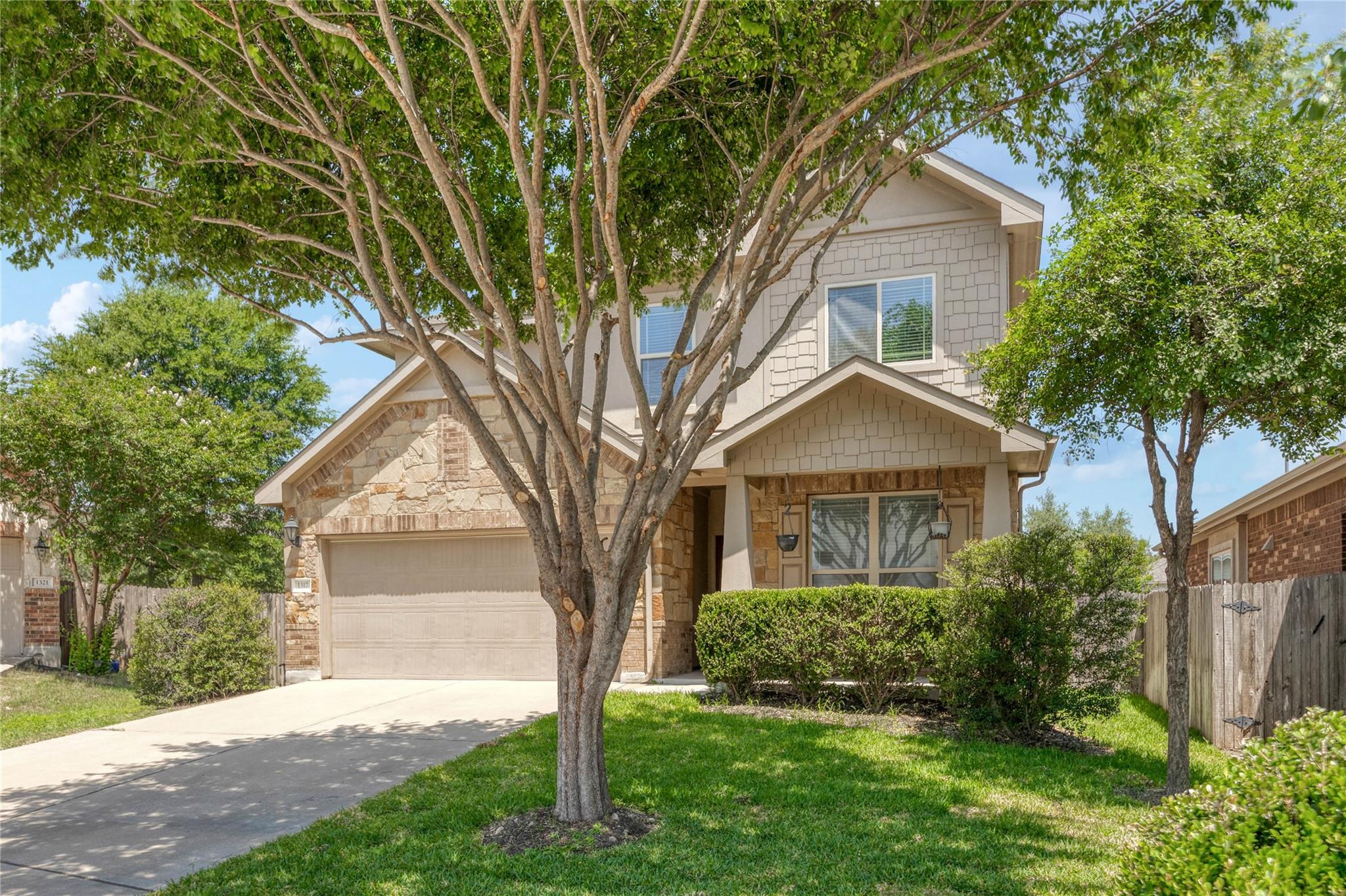 1317 Gaviota Ln Property Photo 1