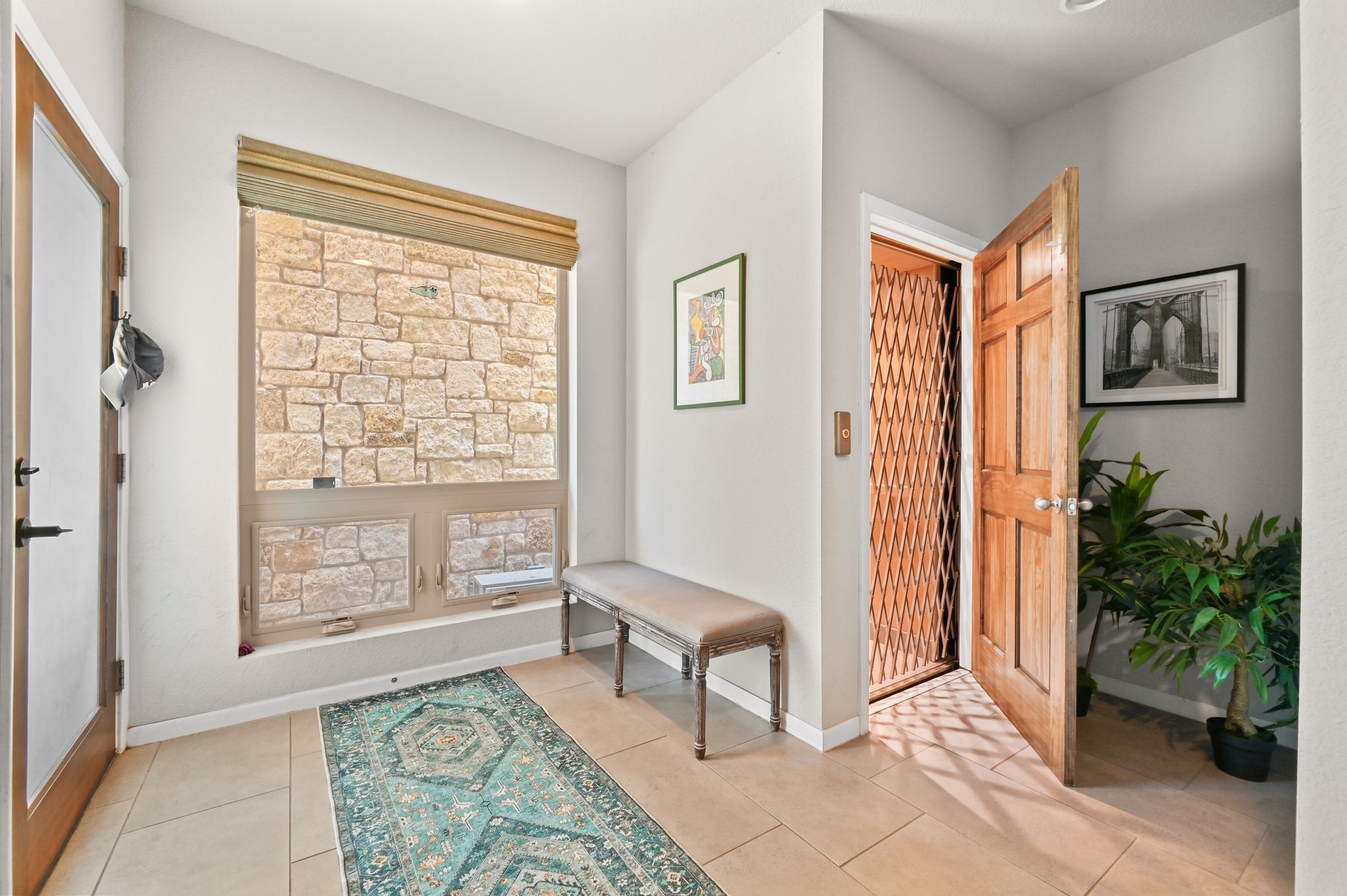 1142 Lost Creek Blvd #3 Property Photo 12