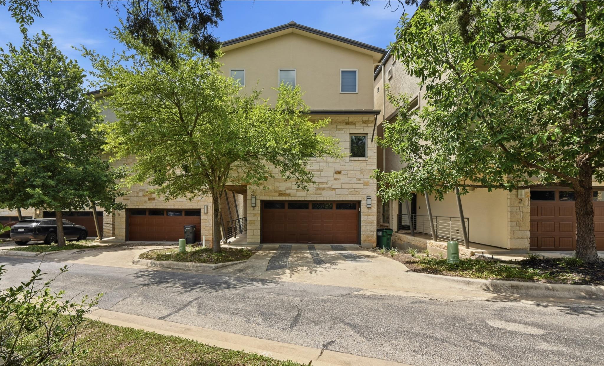 1142 Lost Creek Blvd #3 Property Photo 25