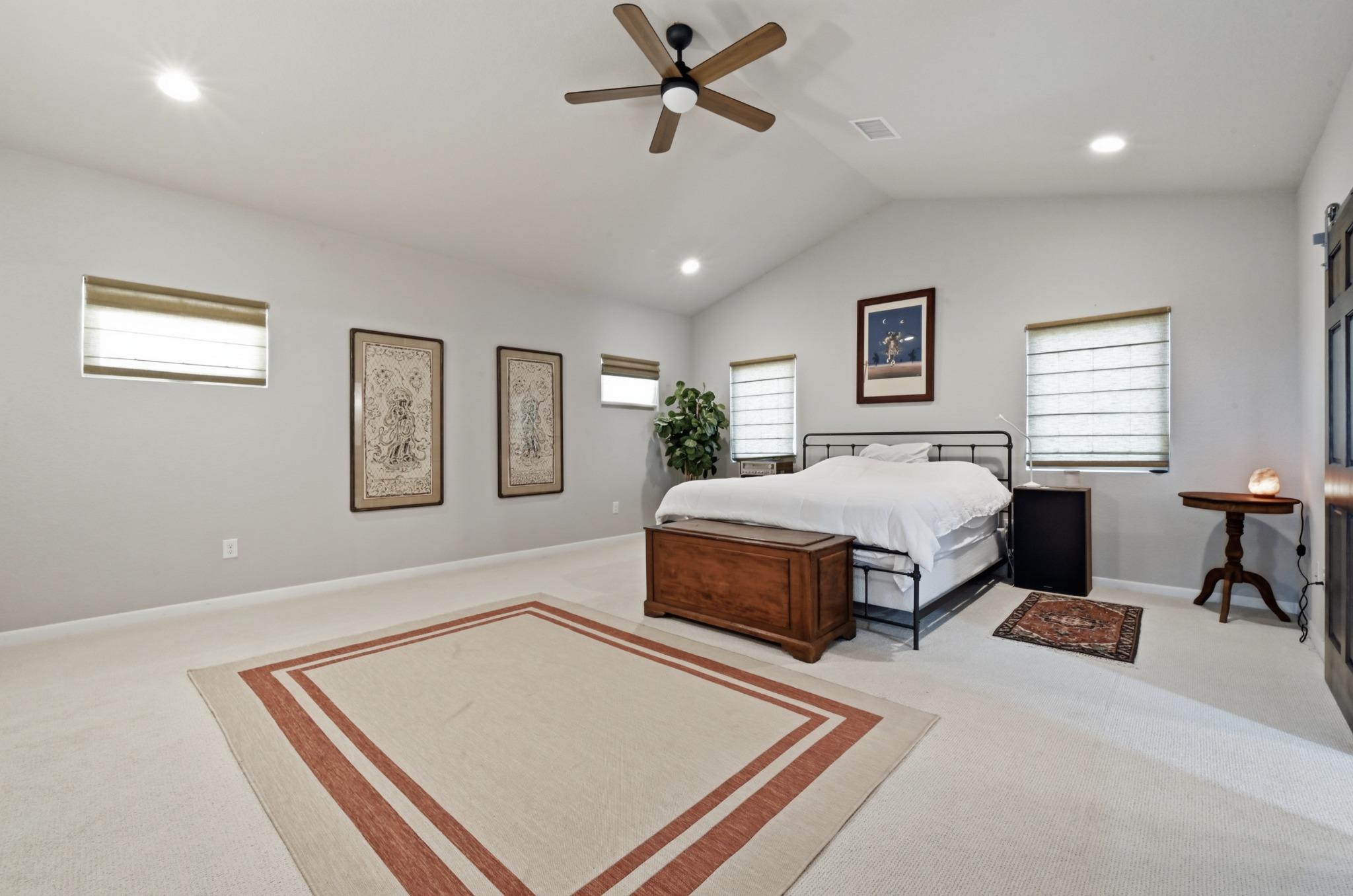1142 Lost Creek Blvd #3 Property Photo 30