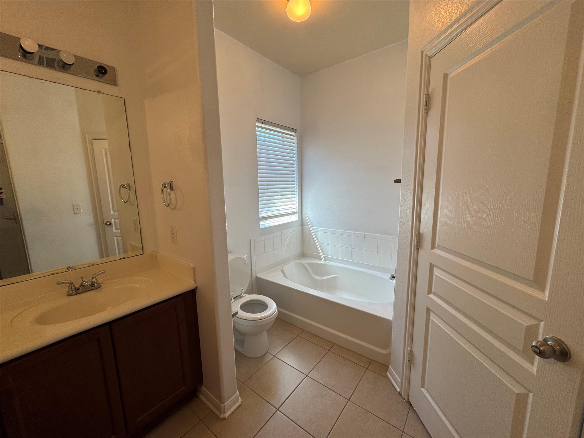 13504 Kearns Dr Property Photo 17
