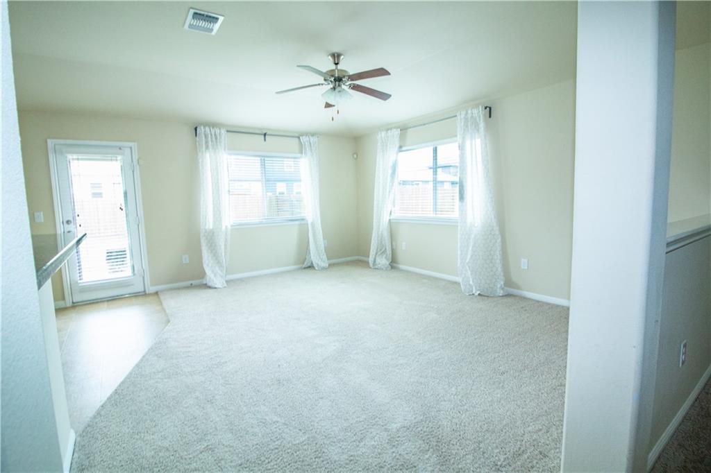 107 Sabine River Dr Property Photo 7