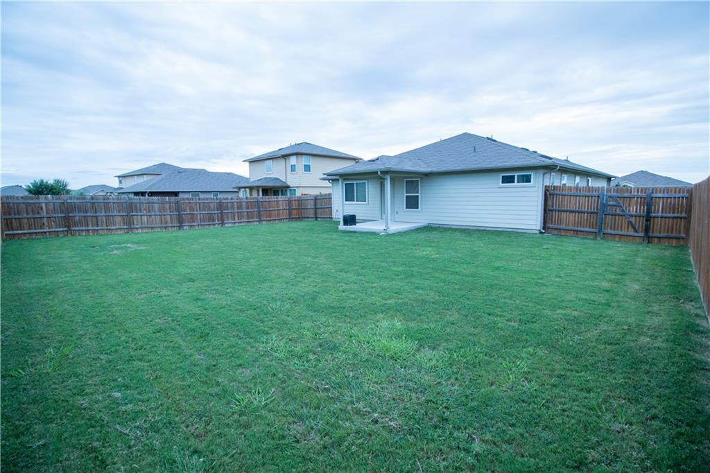 107 Sabine River Dr Property Photo 26