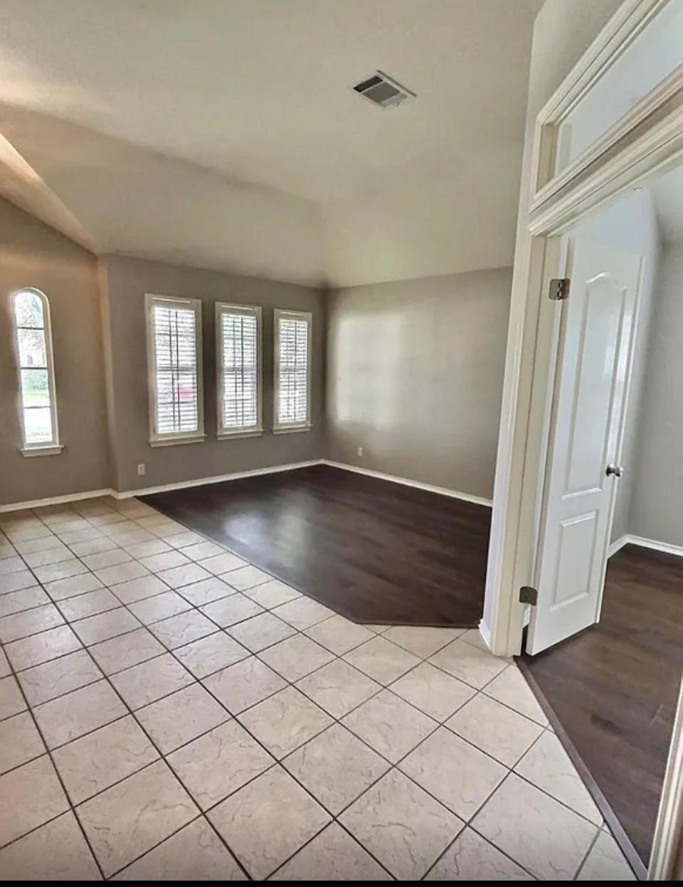 2107 Bent Tree Ct Property Photo 3