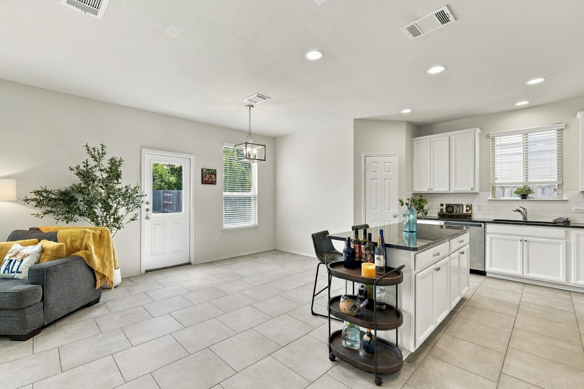329 Bonnet Blvd Property Photo 8