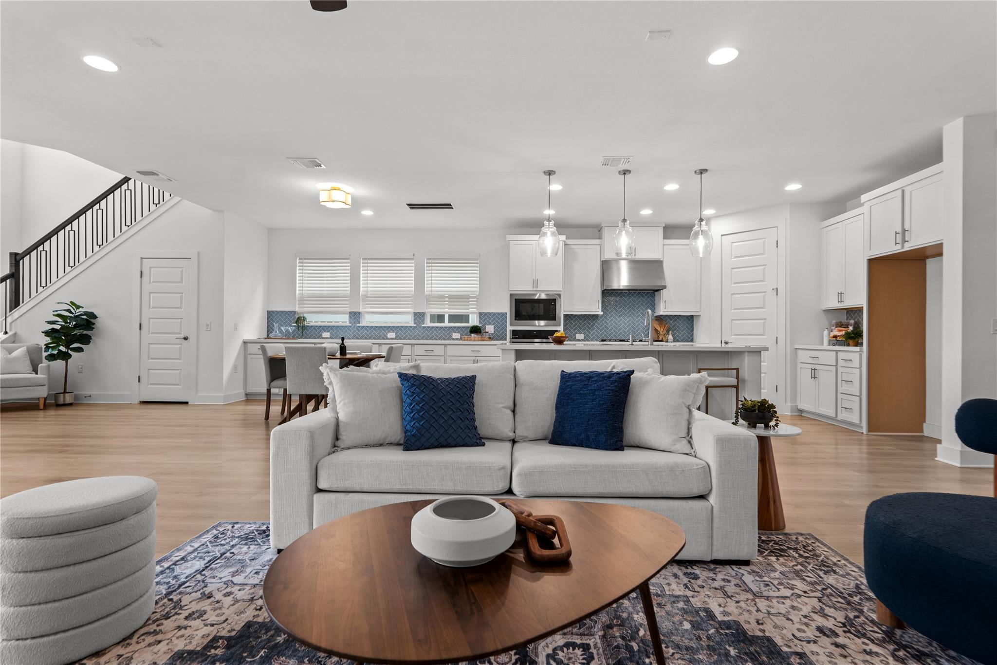 7913 Edmondson Bnd Property Photo 2