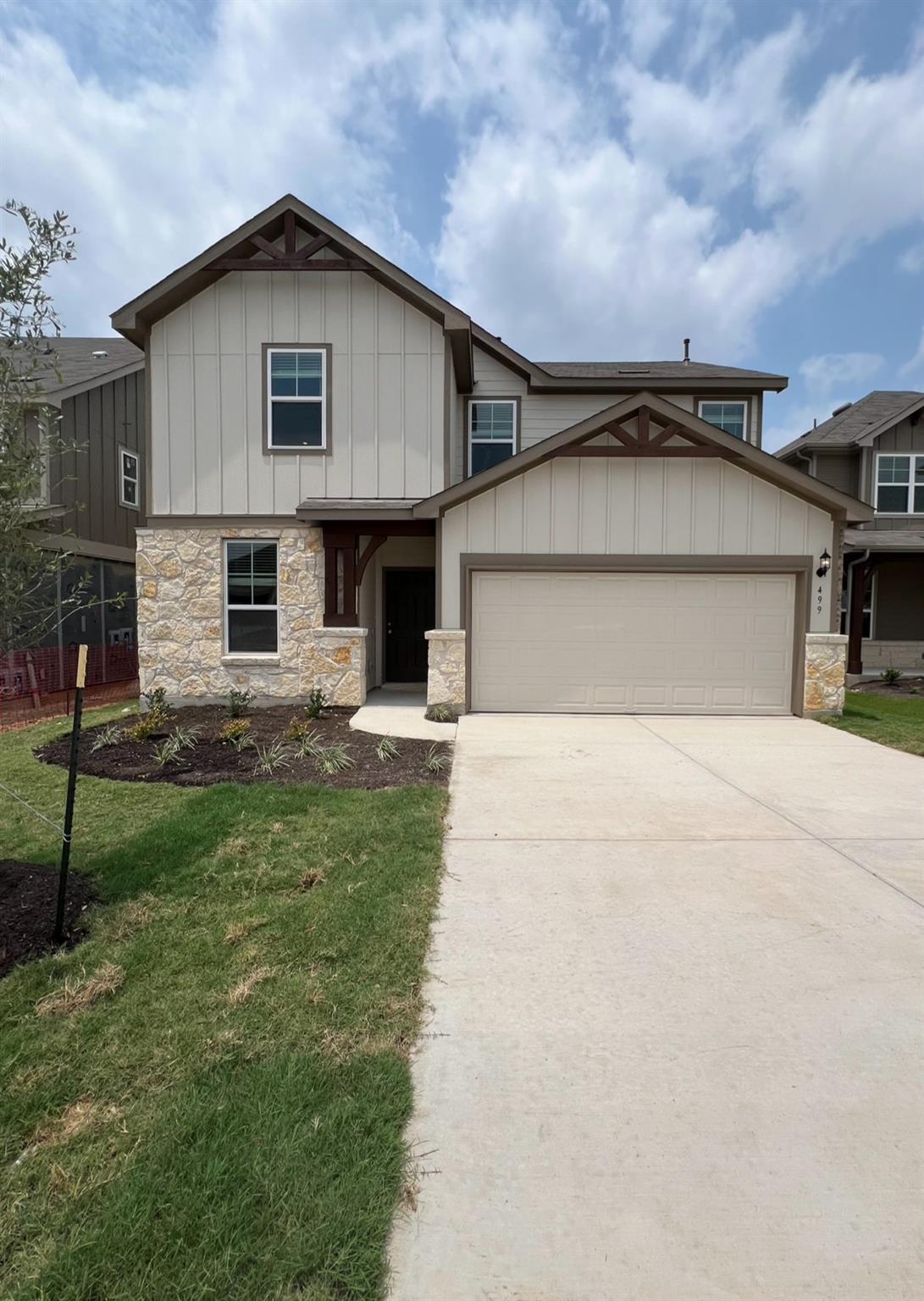499 Tree Nut Loop Property Photo 2