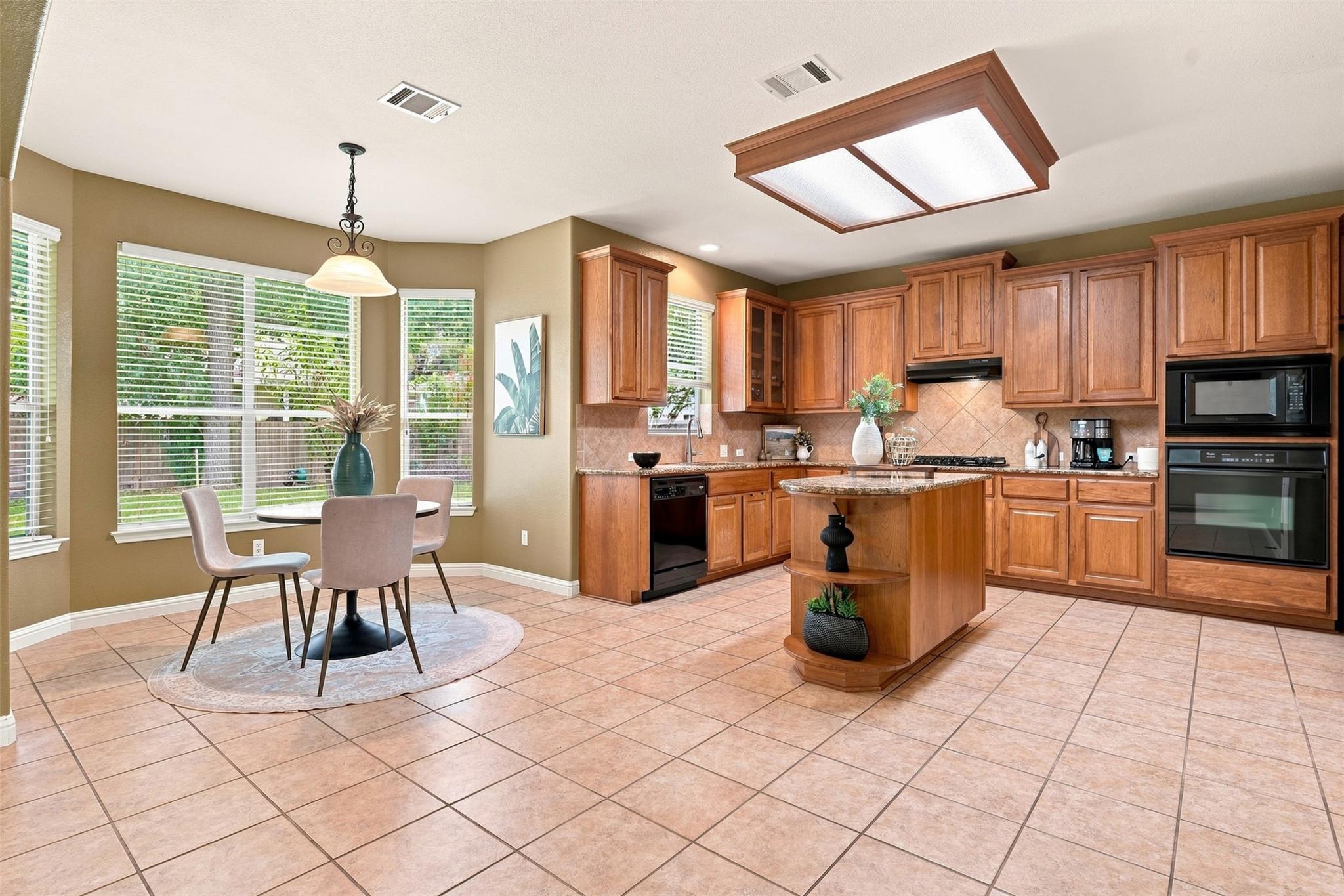 1116 Canyon Maple Rd Property Photo 14