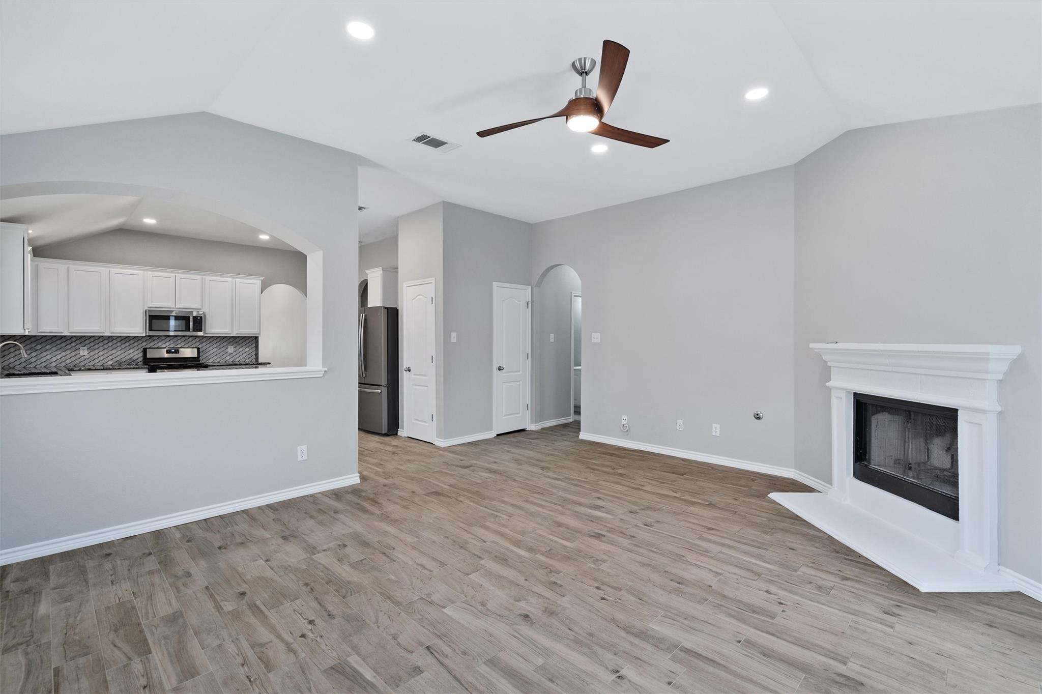 1083 Zeus Cir Property Photo 14