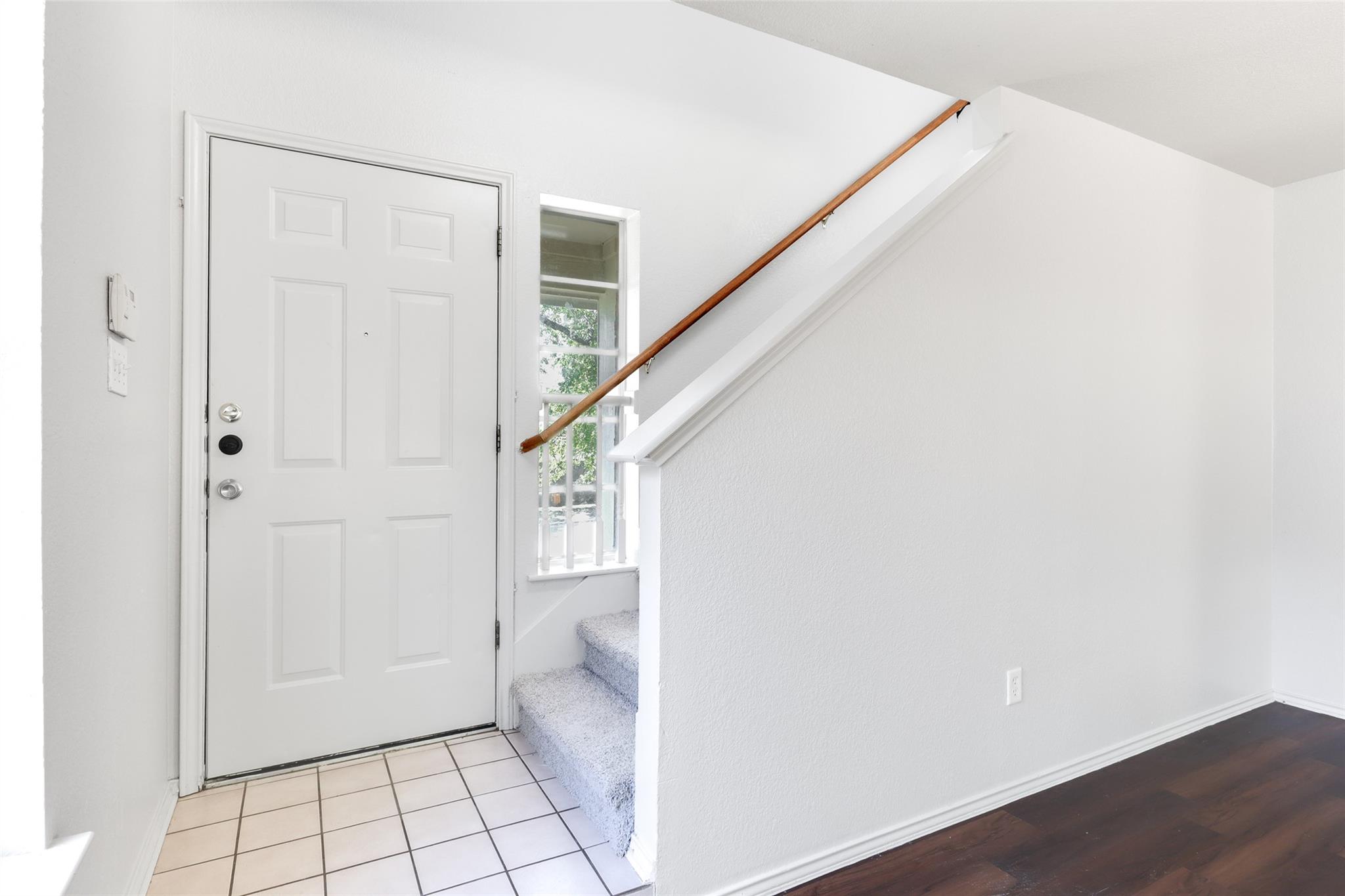 5805 Lark Creek Dr Property Photo 4