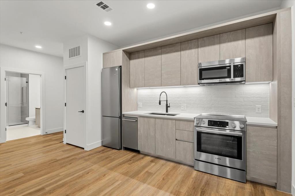 4315 S Congress Ave #414 Property Photo 1