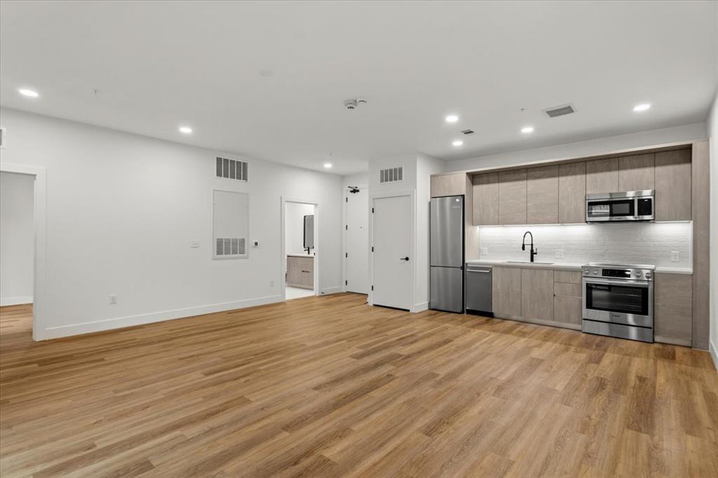 4315 S Congress Ave #414 Property Photo 14