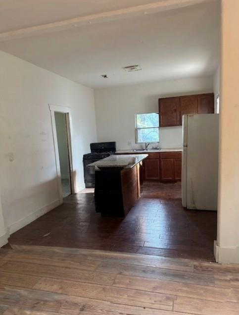 443 W Jackson St Property Photo 5