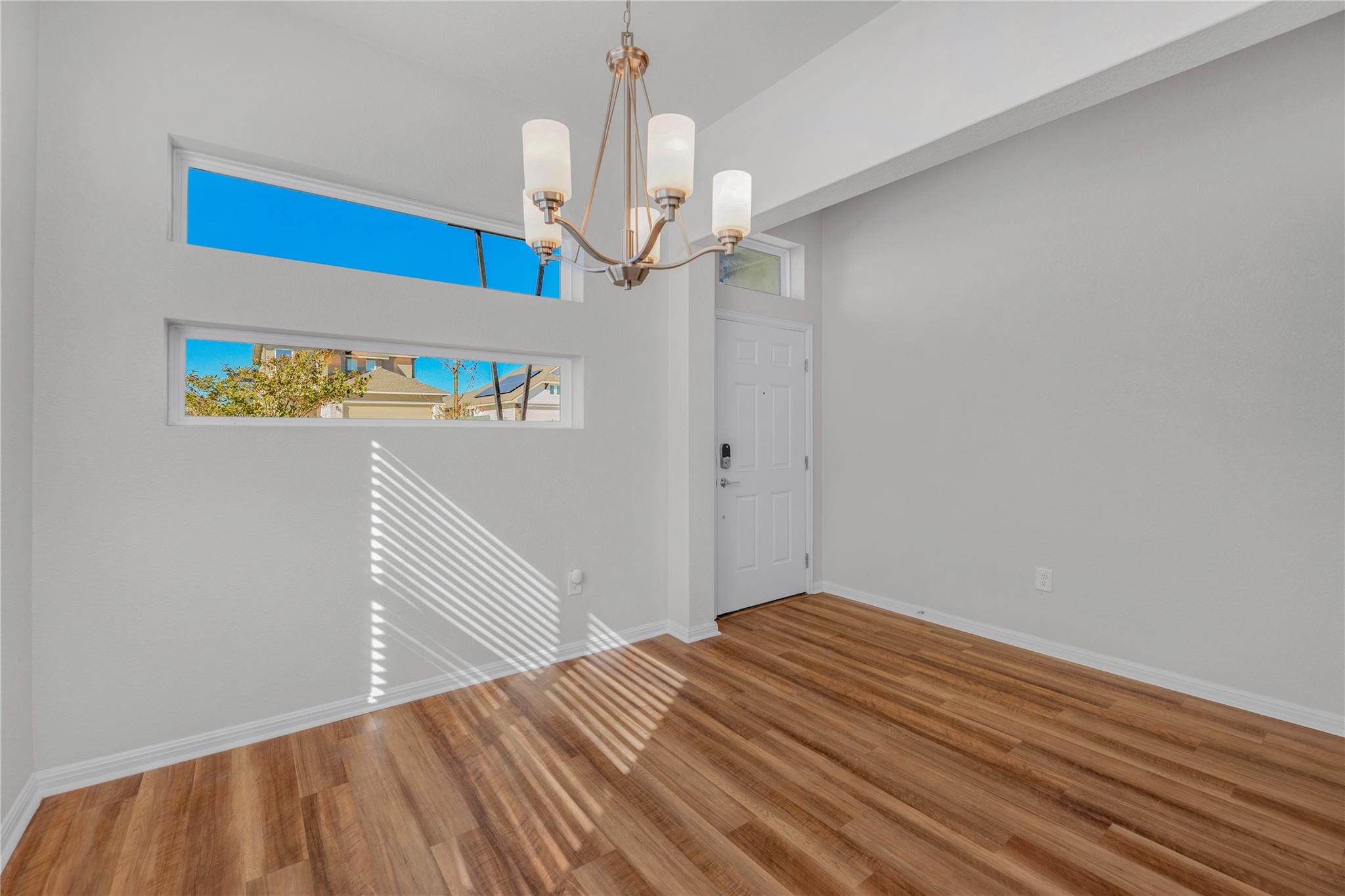 9941 Comely Bnd Property Photo 4