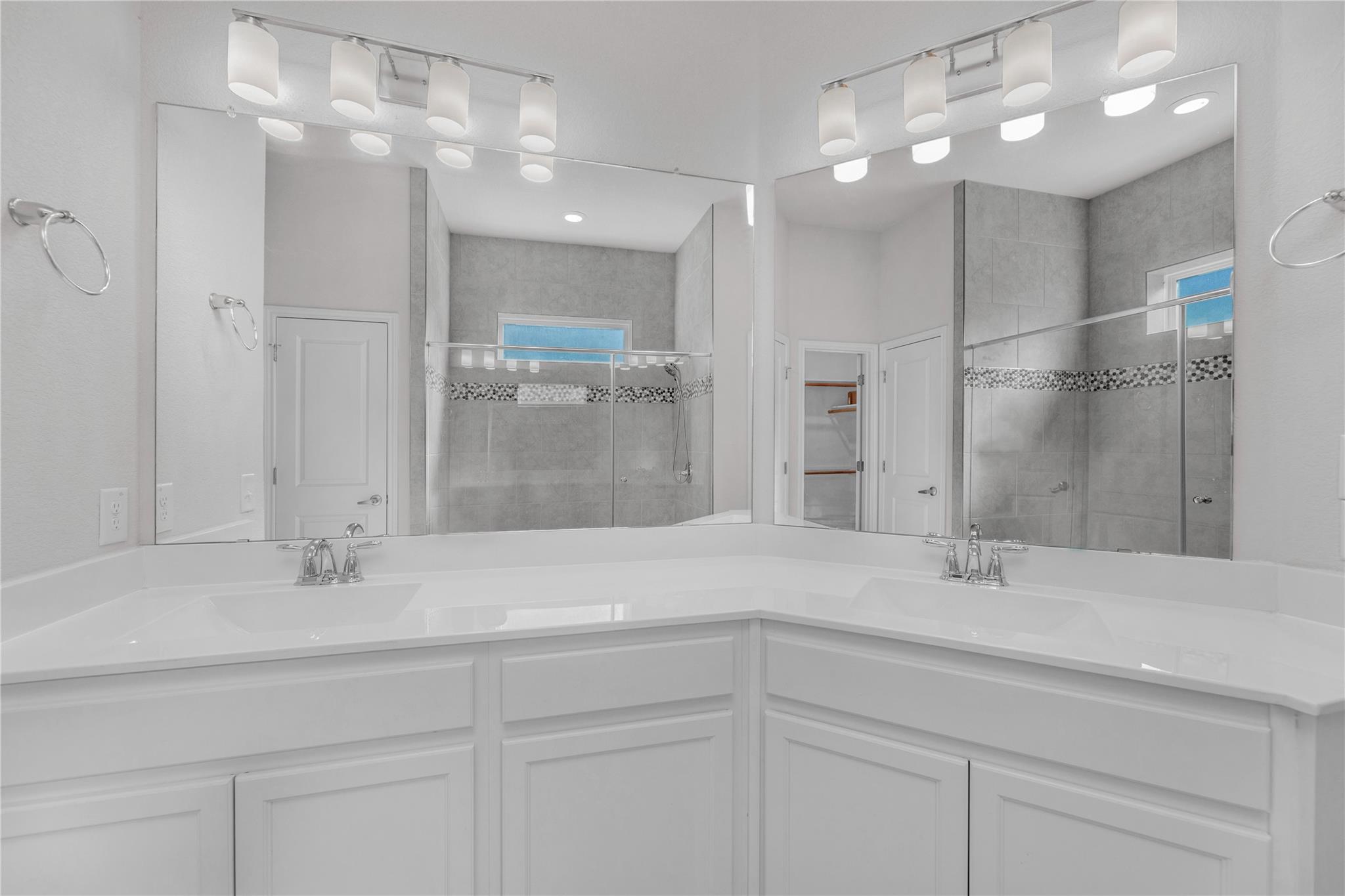 9941 Comely Bnd Property Photo 10