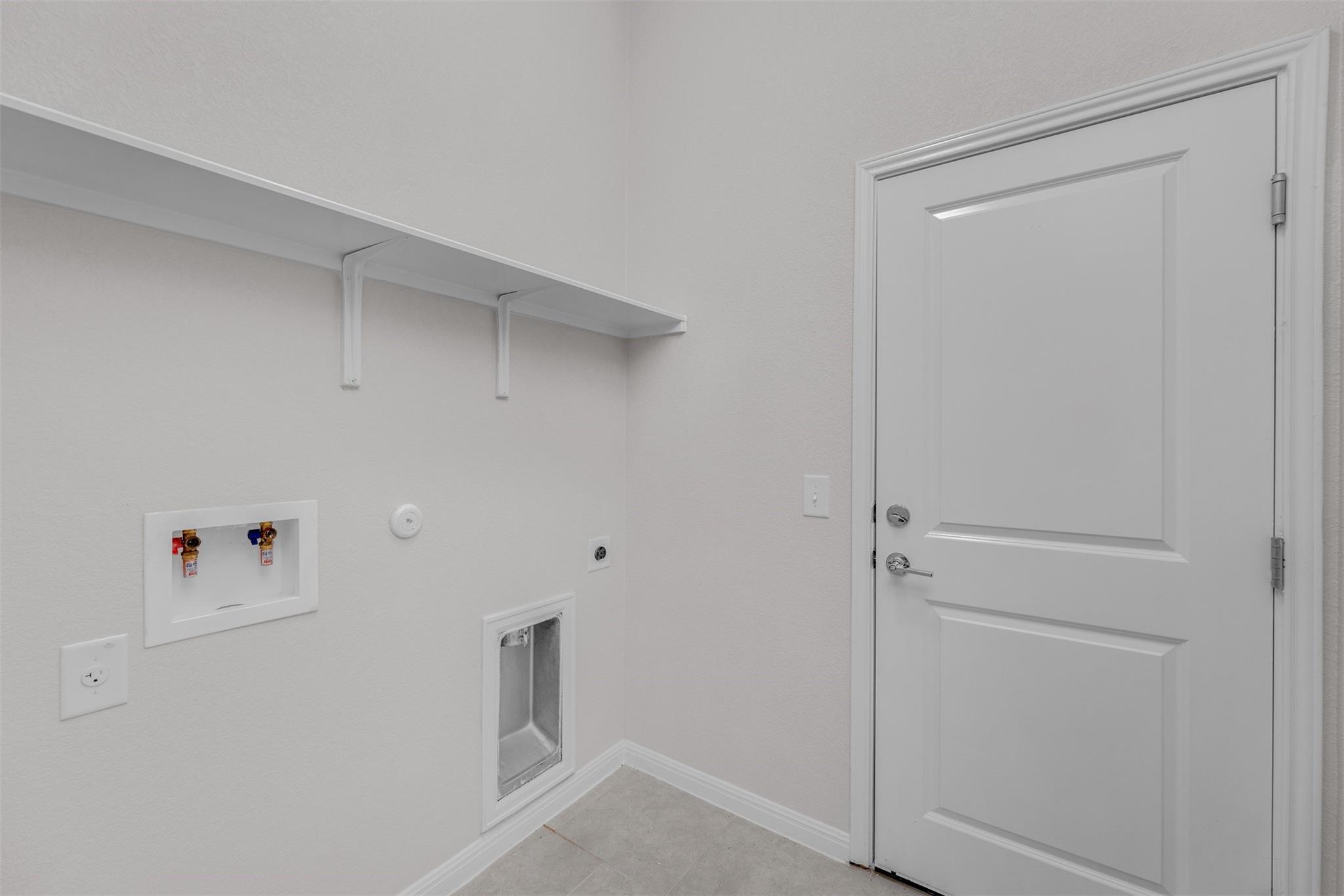 9941 Comely Bnd Property Photo 18