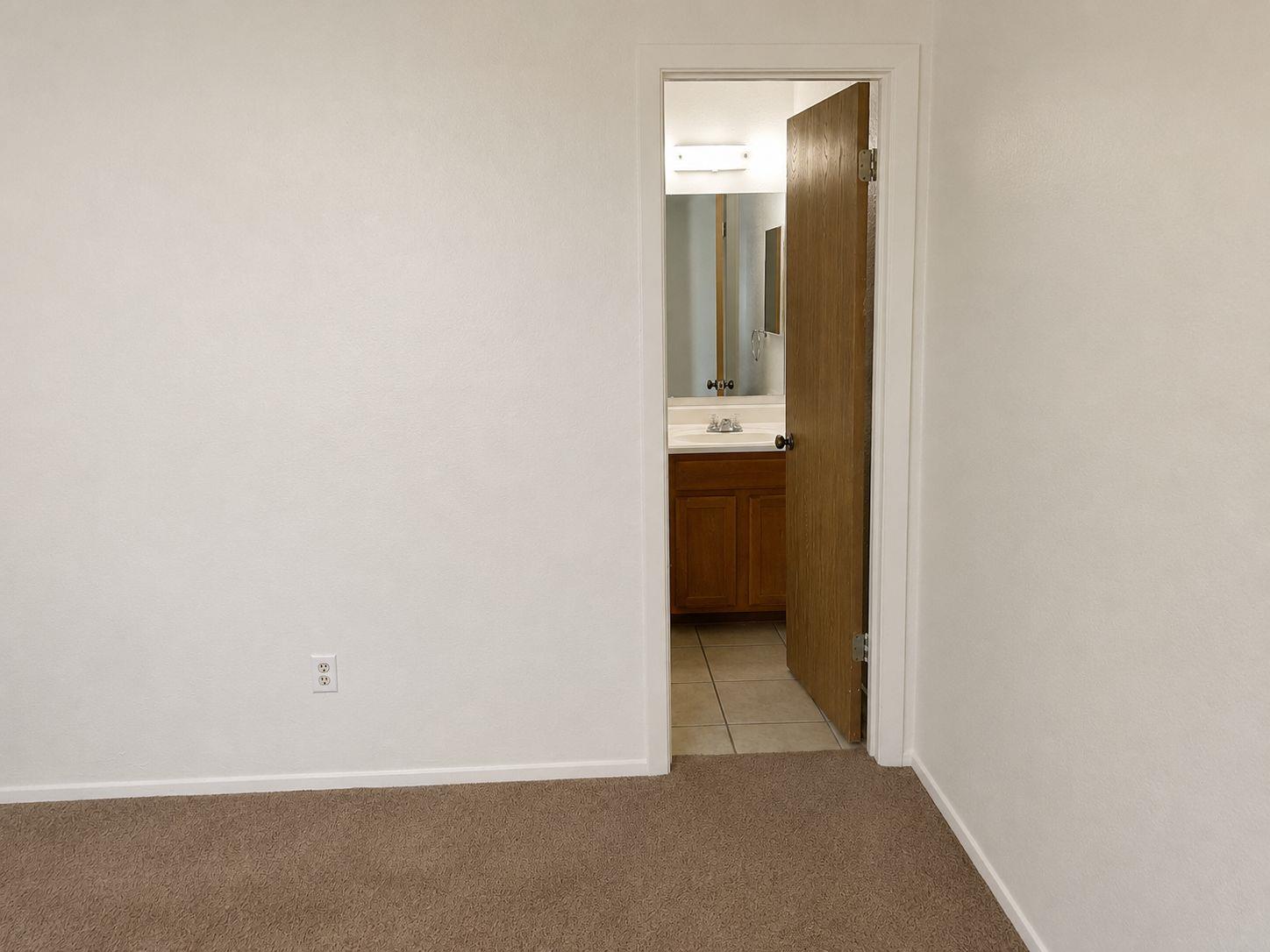 8205 W Gate Blvd #b Property Photo 17