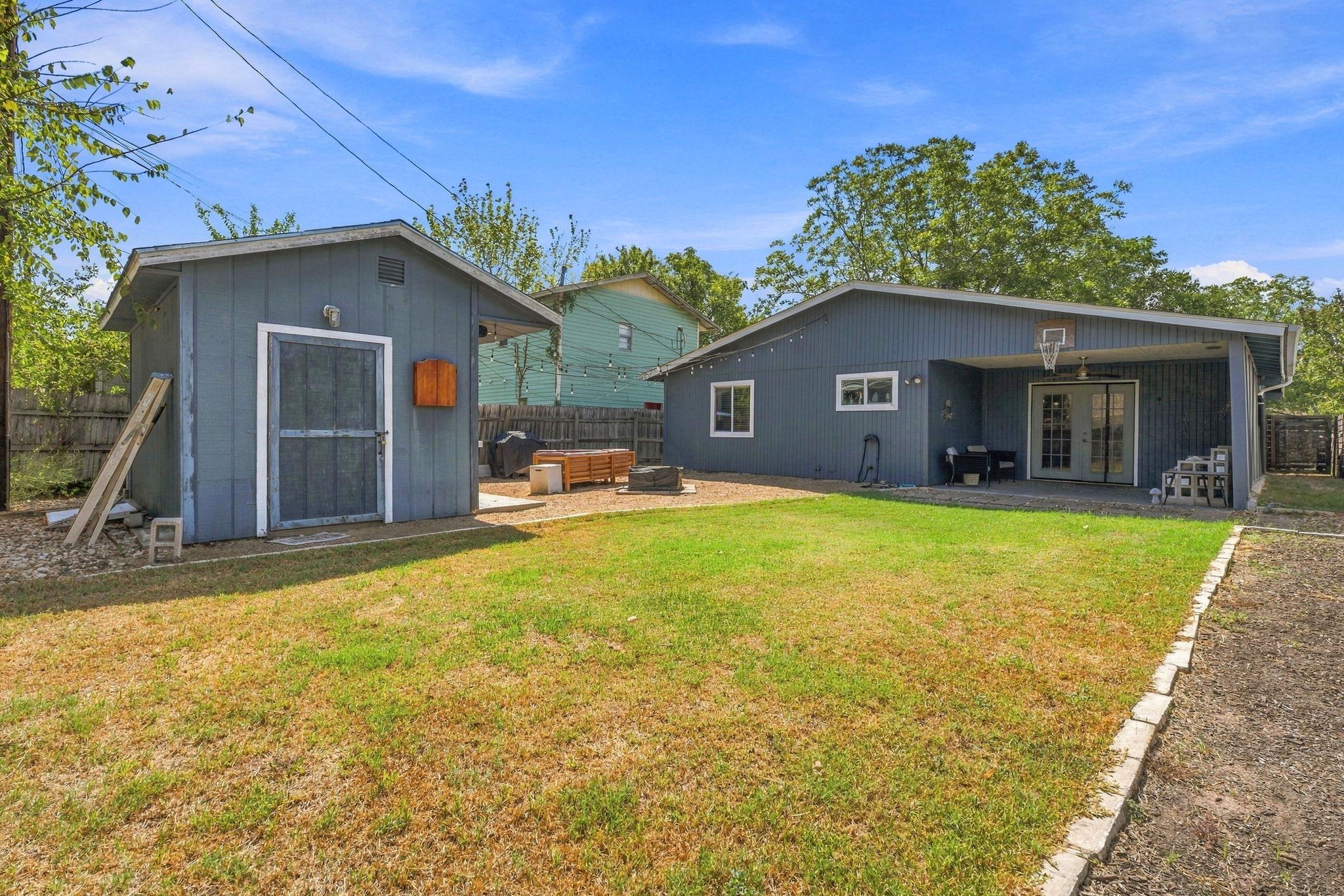 6612 Cruz St Property Photo 3