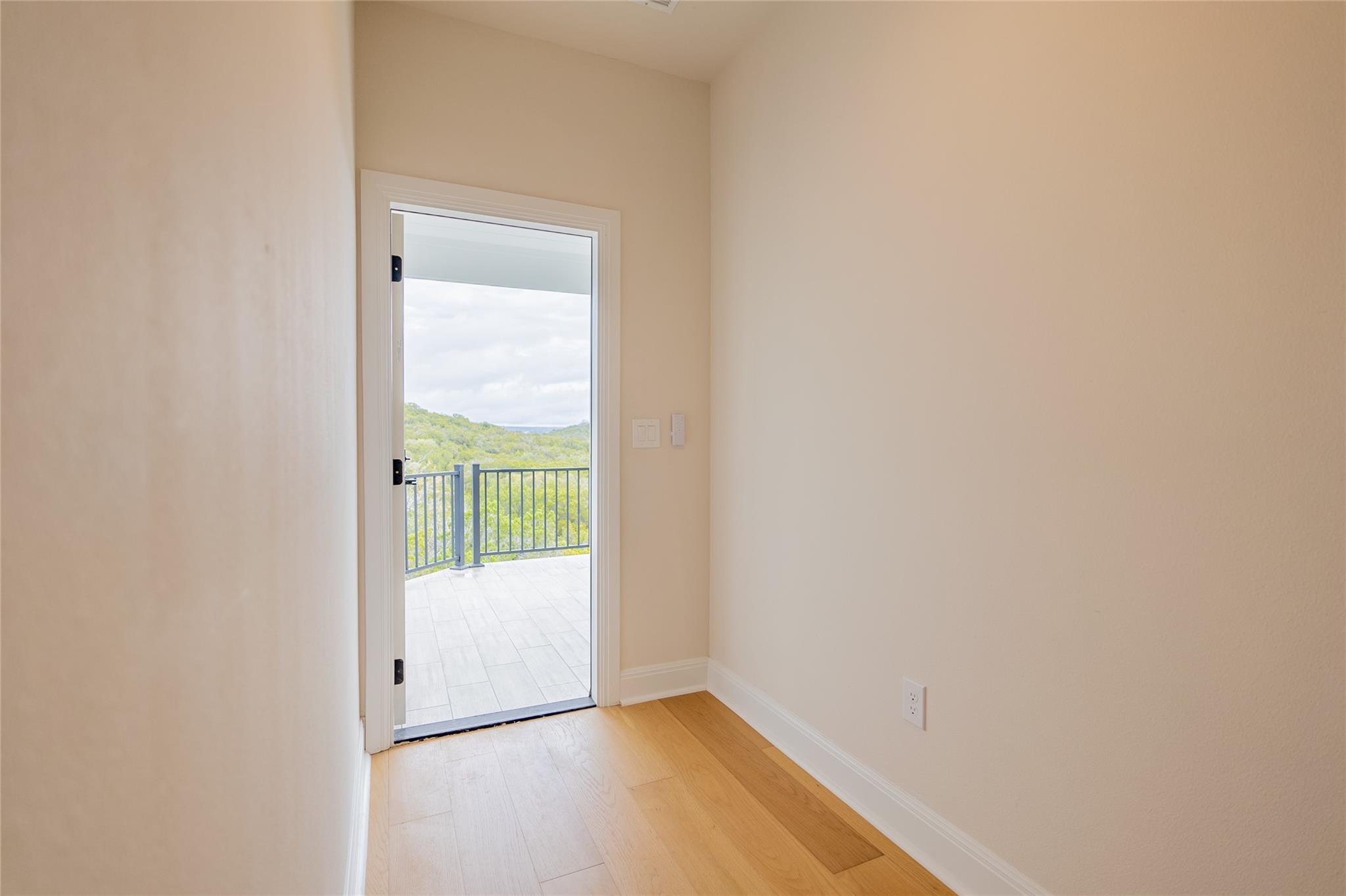 7202 Flagship Park Dr Property Photo 19