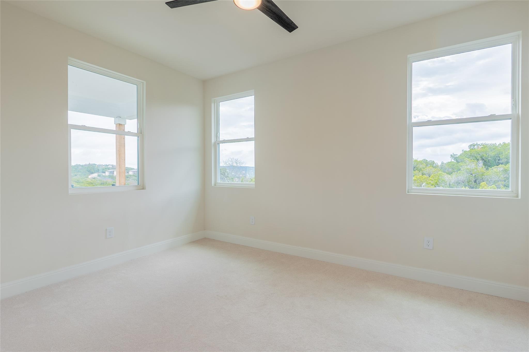 7202 Flagship Park Dr Property Photo 21