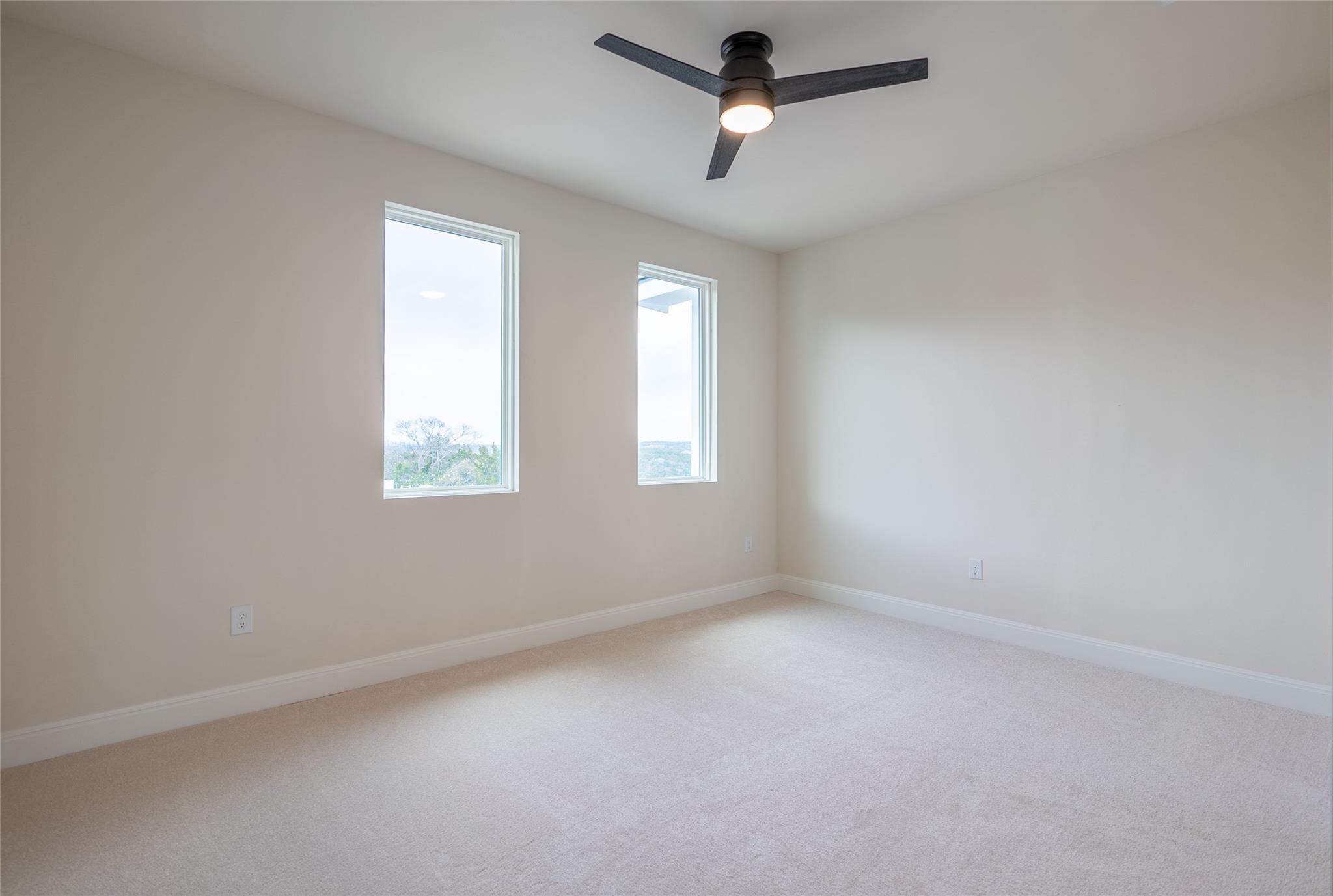 7202 Flagship Park Dr Property Photo 28