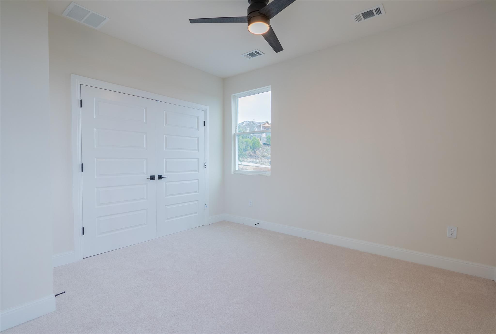 7202 Flagship Park Dr Property Photo 34