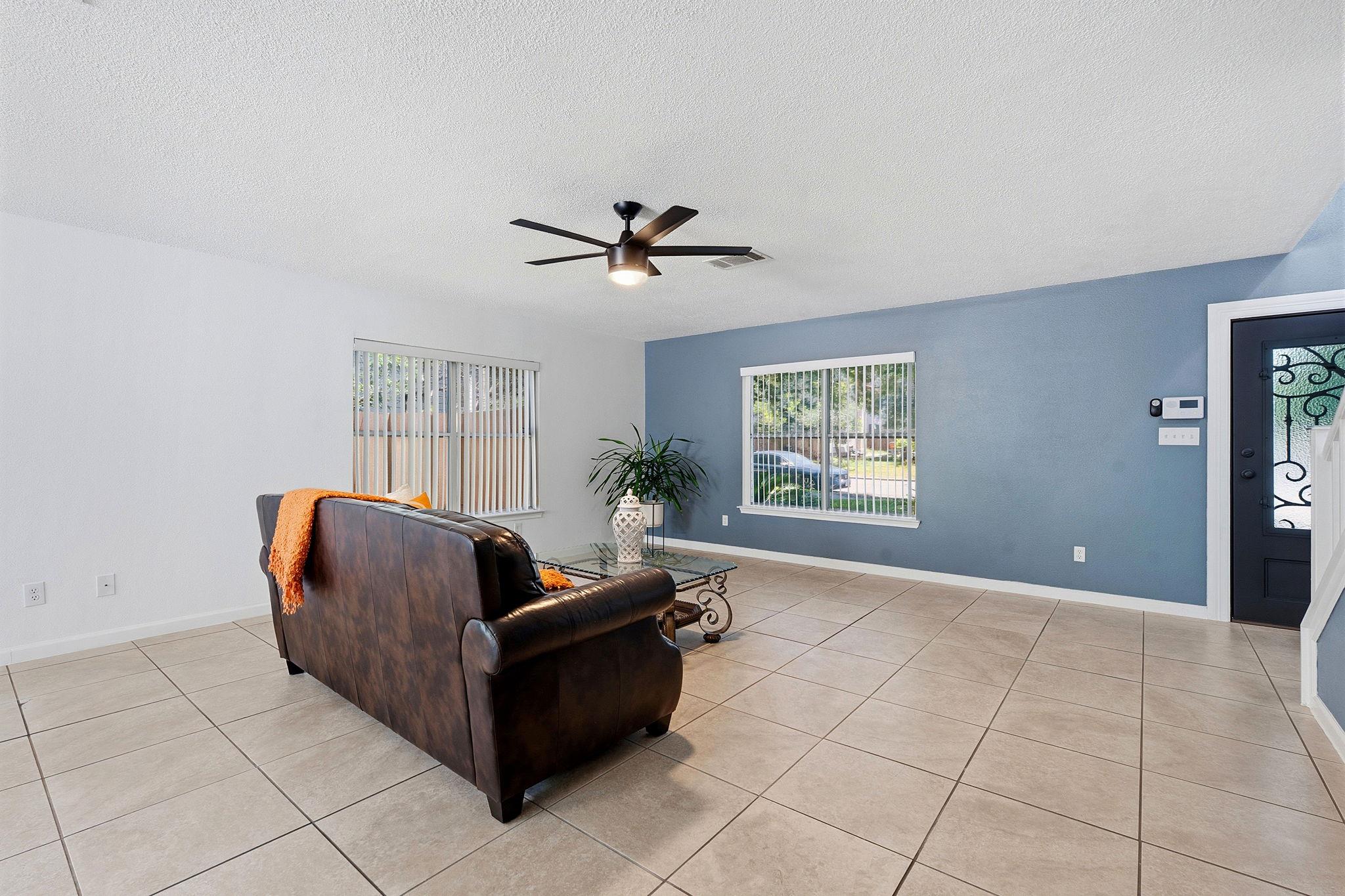 6614 Roseborough Dr Property Photo 7