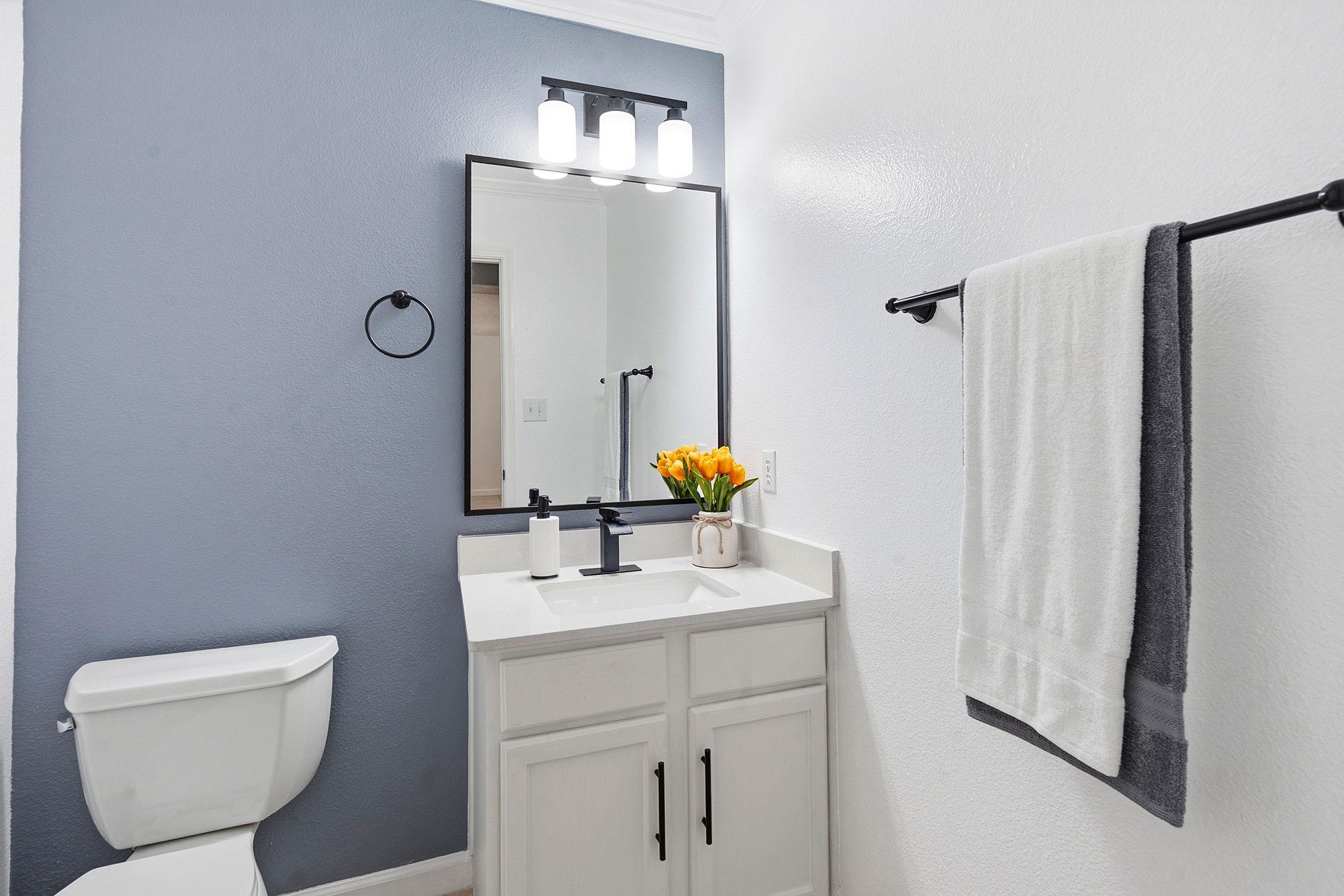6614 Roseborough Dr Property Photo 8