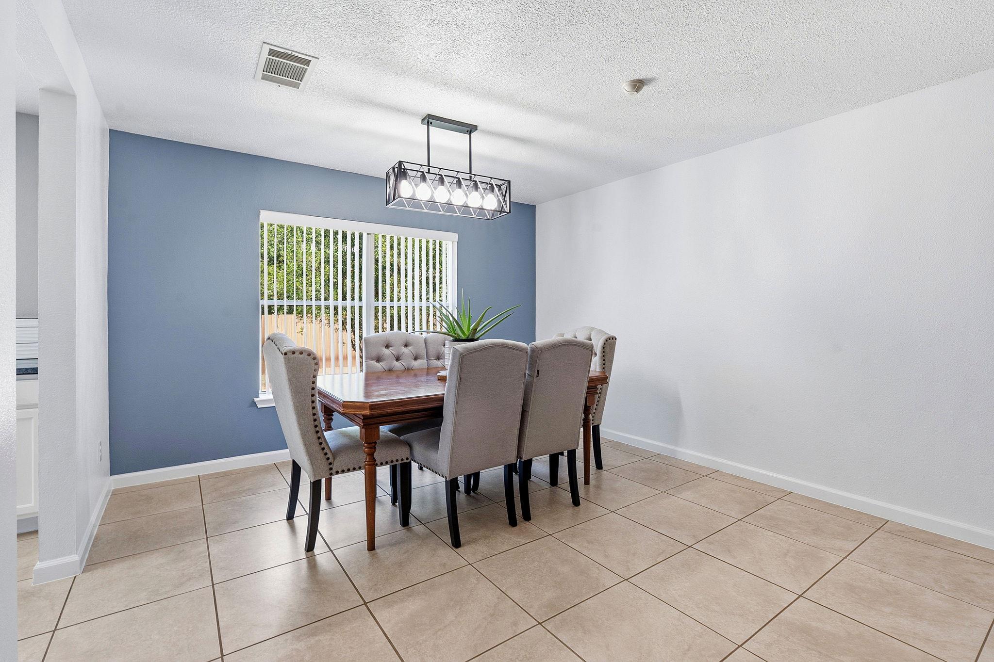 6614 Roseborough Dr Property Photo 9