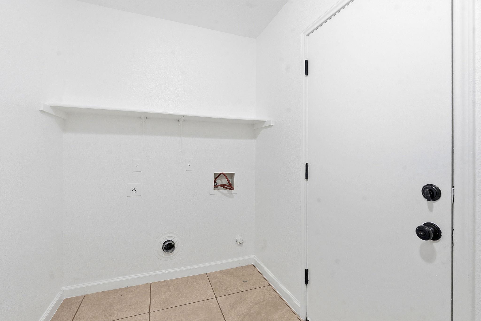 6614 Roseborough Dr Property Photo 13