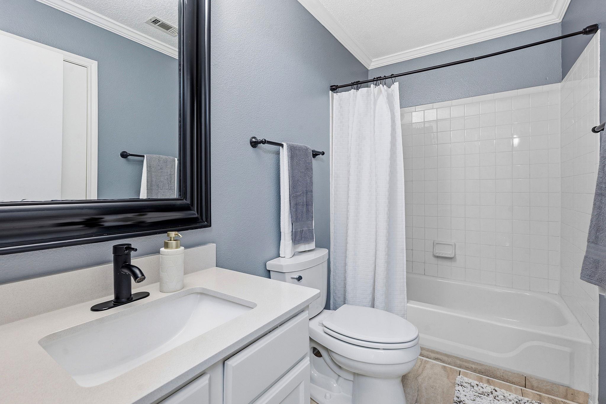 6614 Roseborough Dr Property Photo 24
