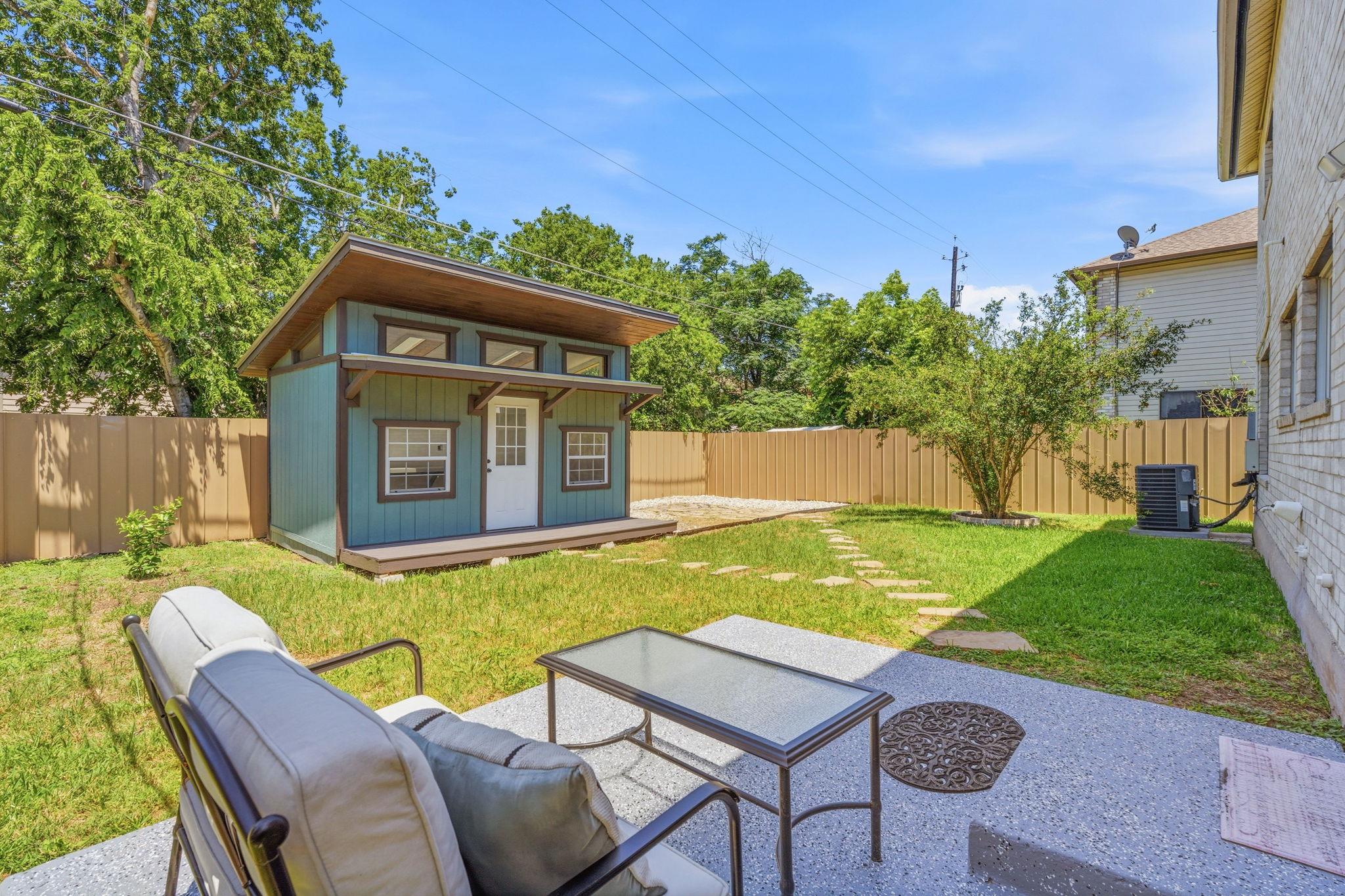 6614 Roseborough Dr Property Photo 25