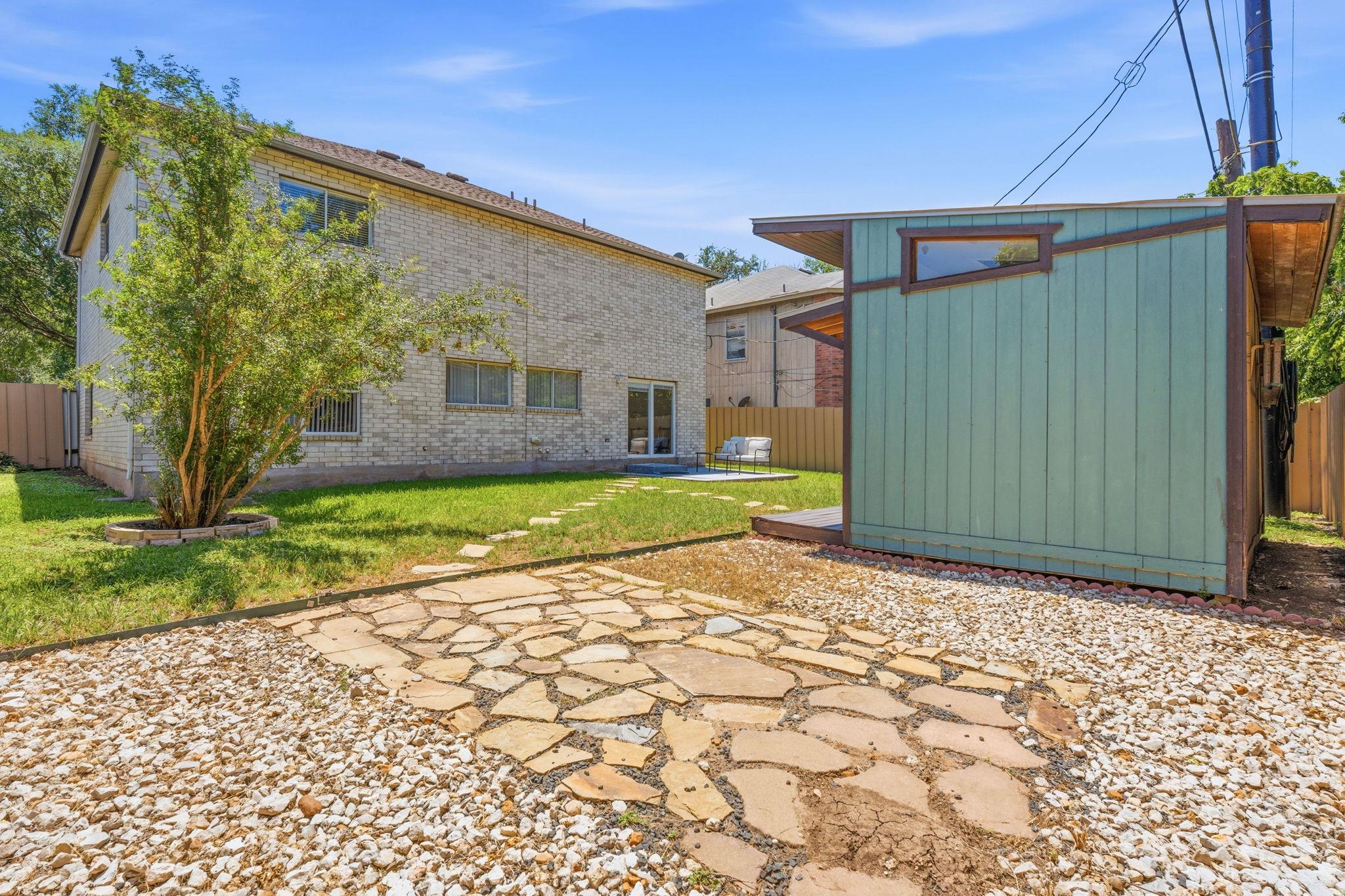 6614 Roseborough Dr Property Photo 29