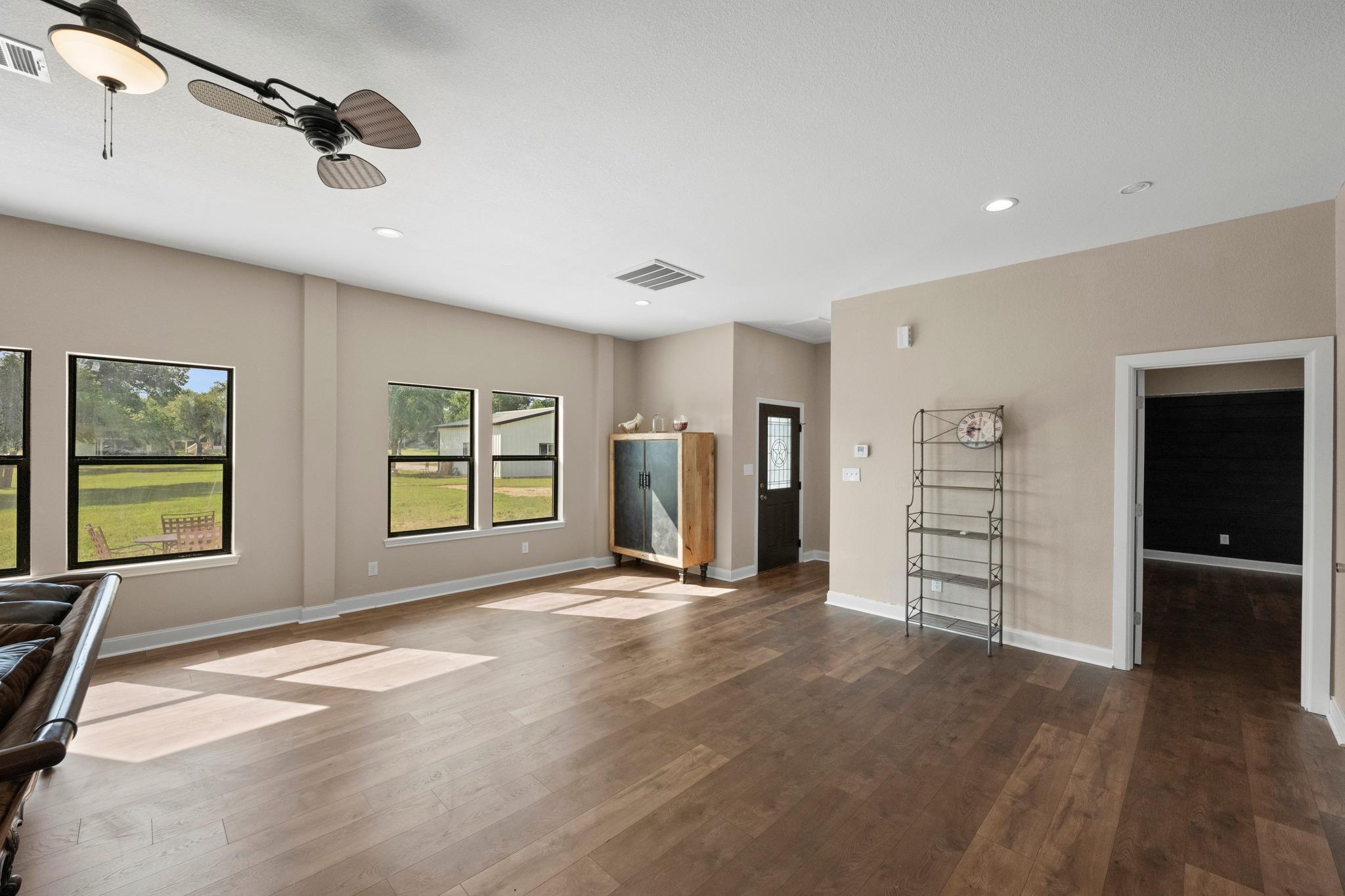 408 Mesa Oaks Rd Property Photo 4