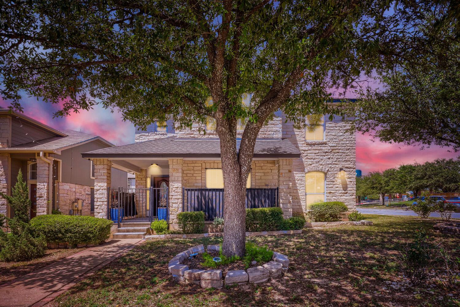 1300 Miss Allisons Way Property Photo 2