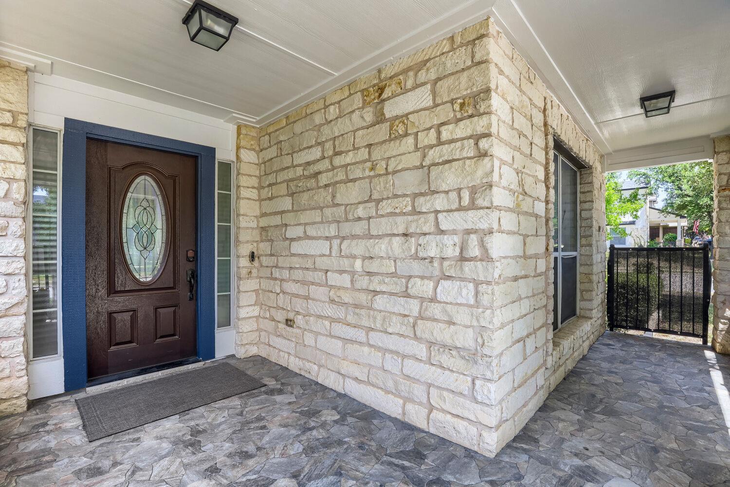 1300 Miss Allisons Way Property Photo 3