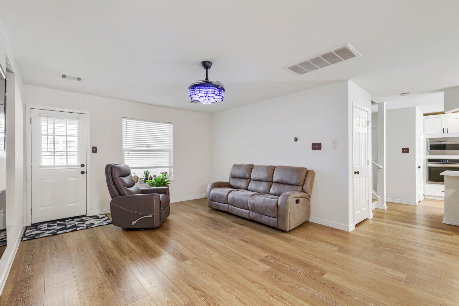 1300 Miss Allisons Way Property Photo 7