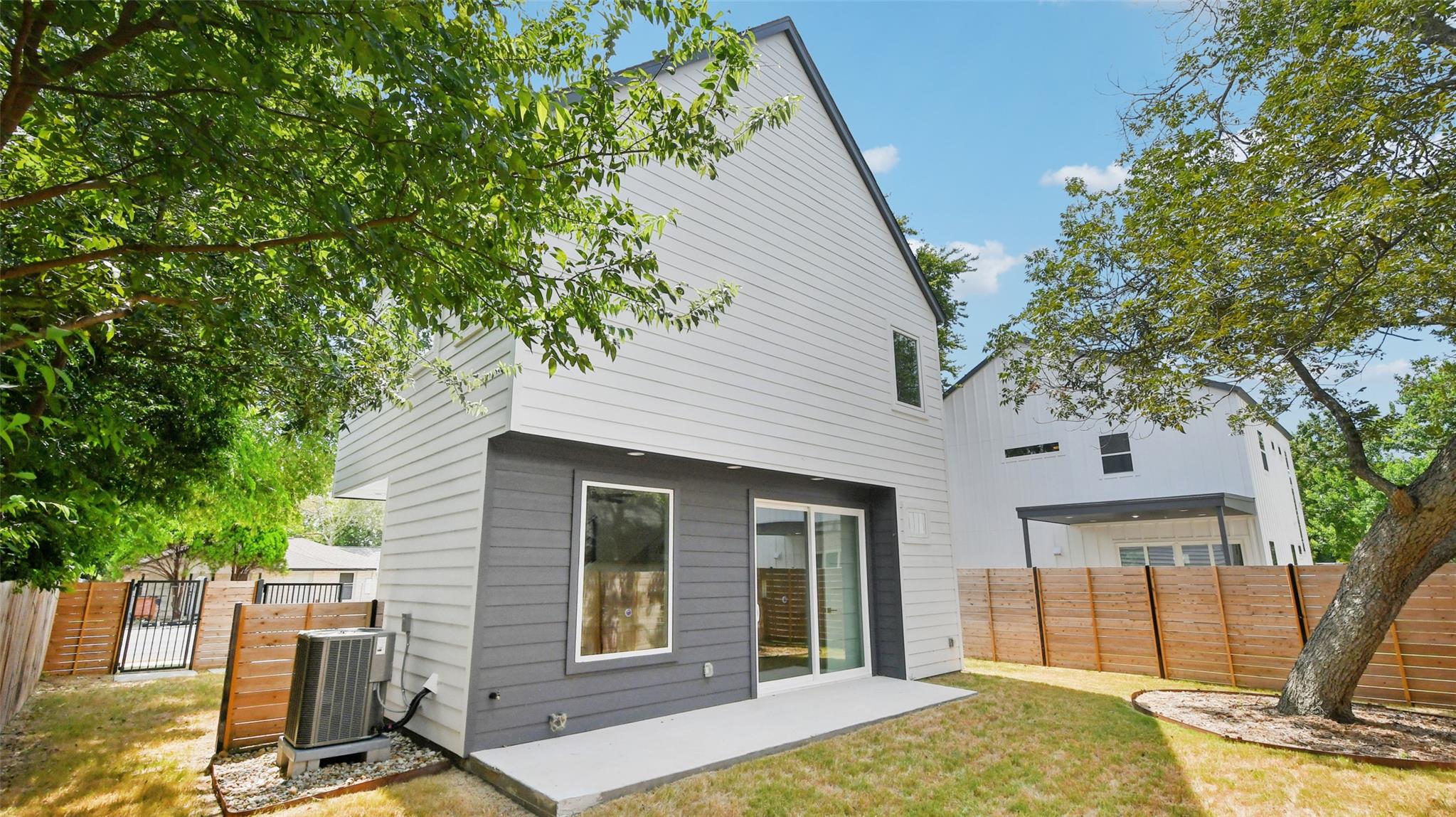 9104 Georgian Dr Property Photo 21