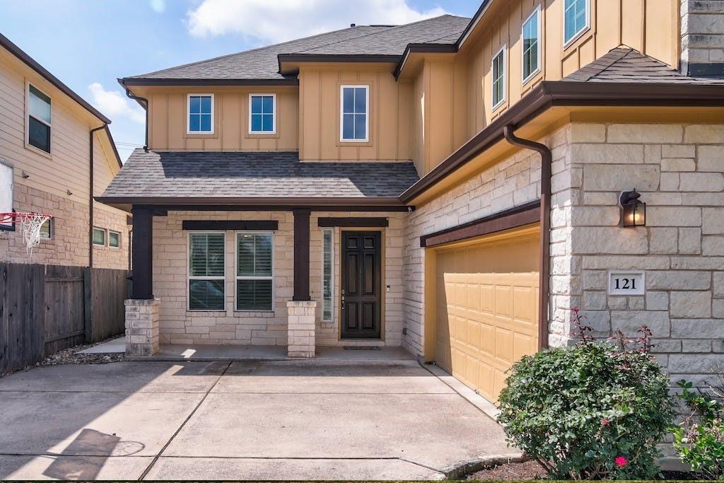 121 Alondra Way