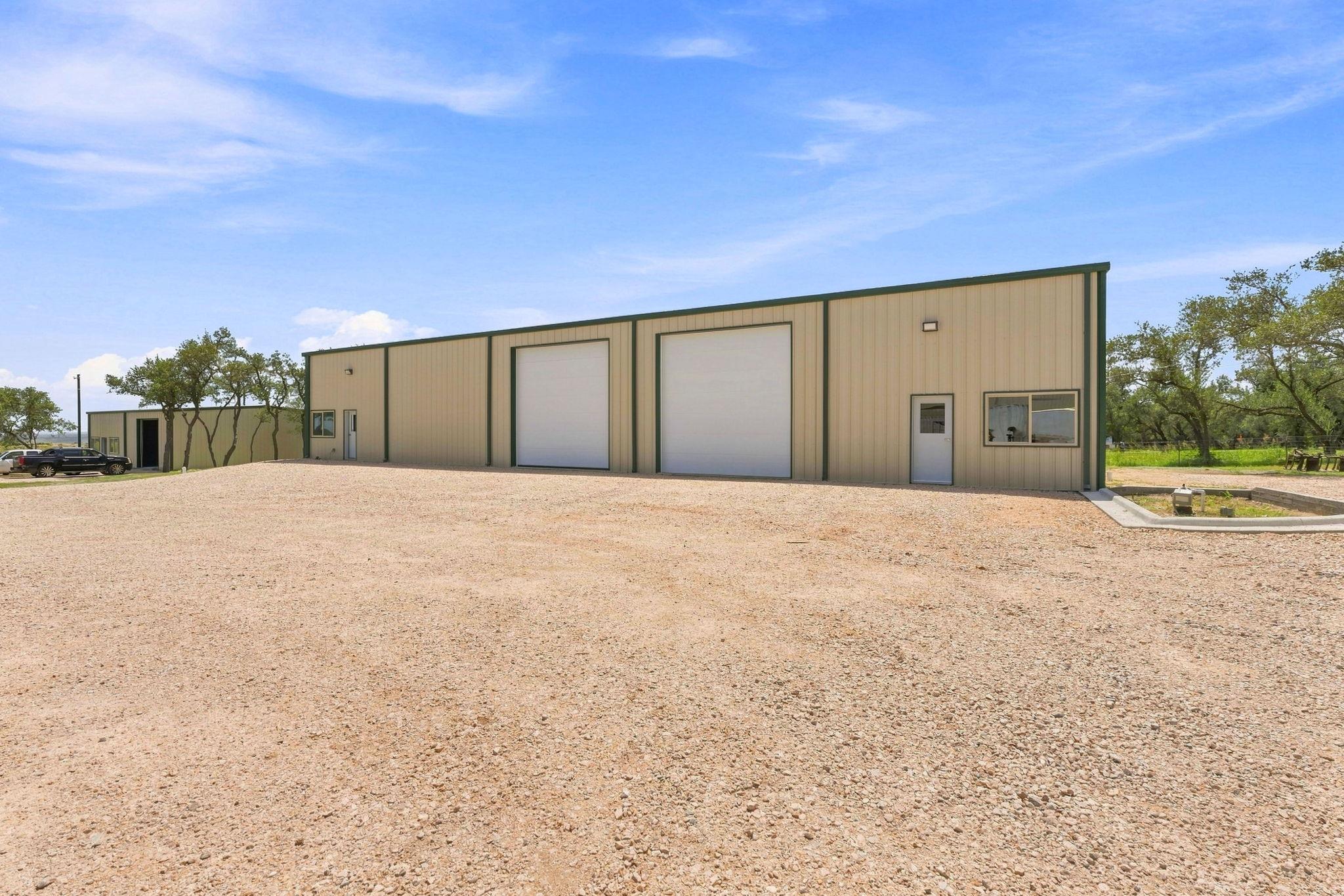 7748 E Us Highway 290 None #5 Property Photo 13