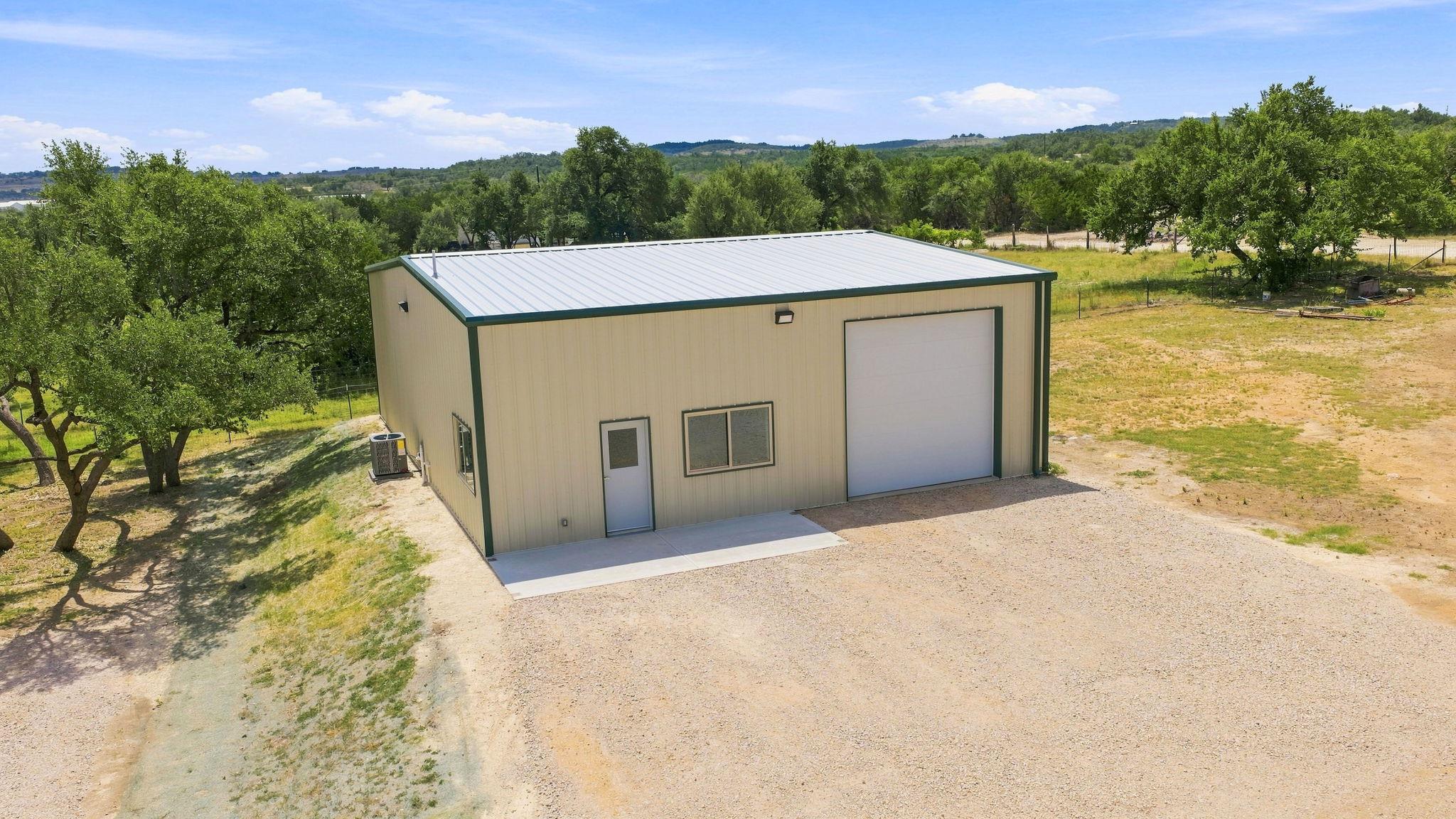 7748 E Us Highway 290 None #5 Property Photo 14